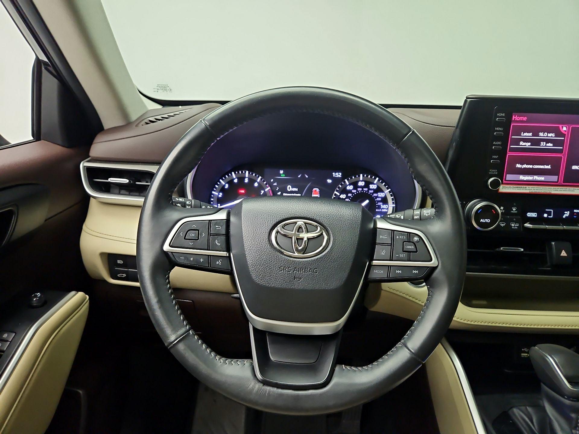 Thumbnail: 2022 Toyota Highlander - 10