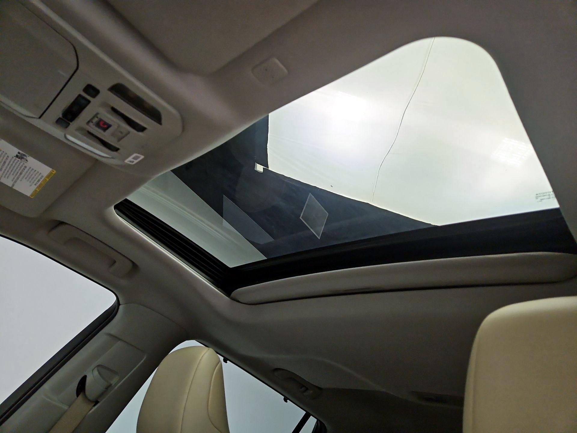 Thumbnail: 2022 Toyota Highlander - 19