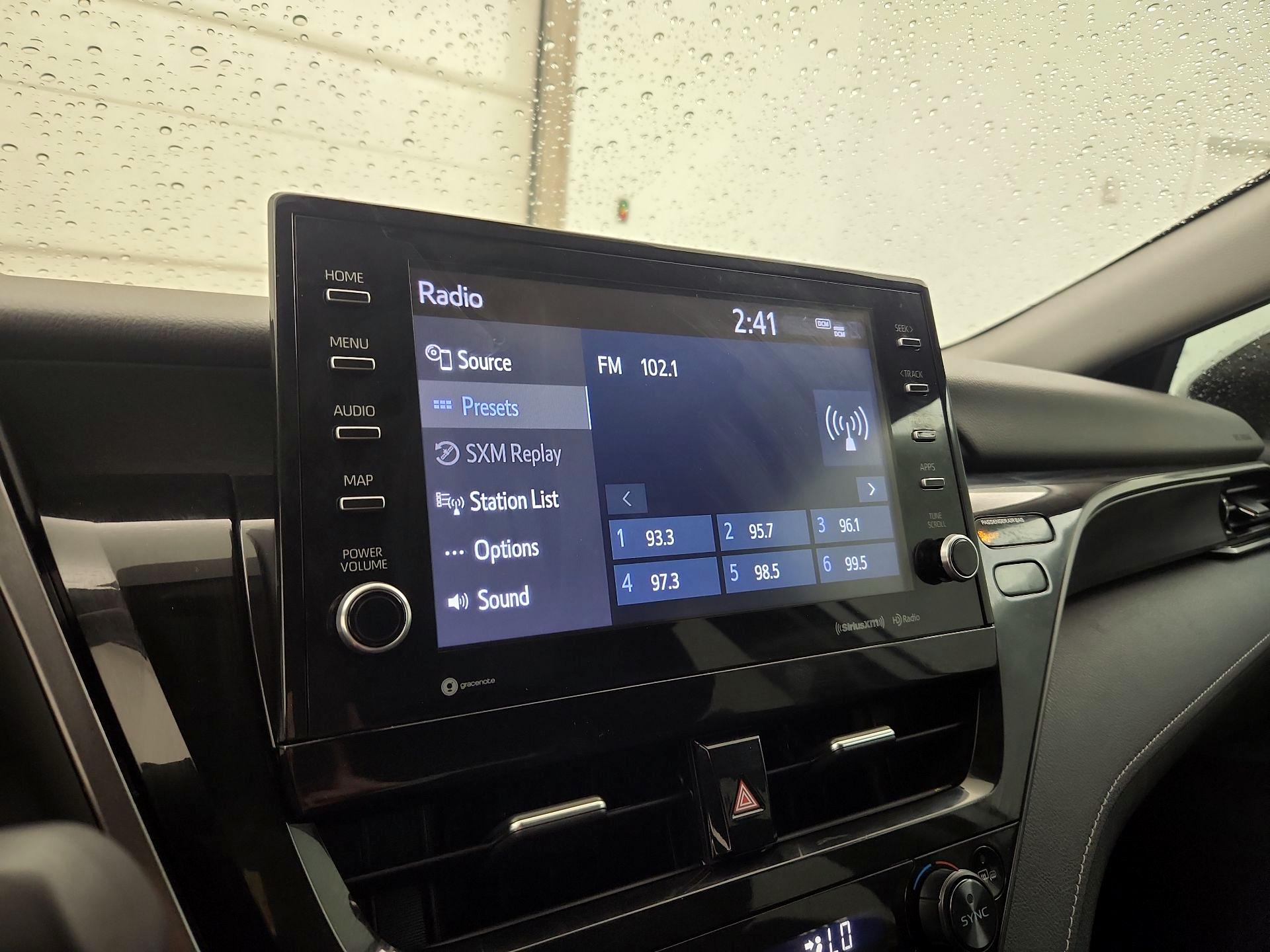 Thumbnail: 2022 Toyota Camry - 16