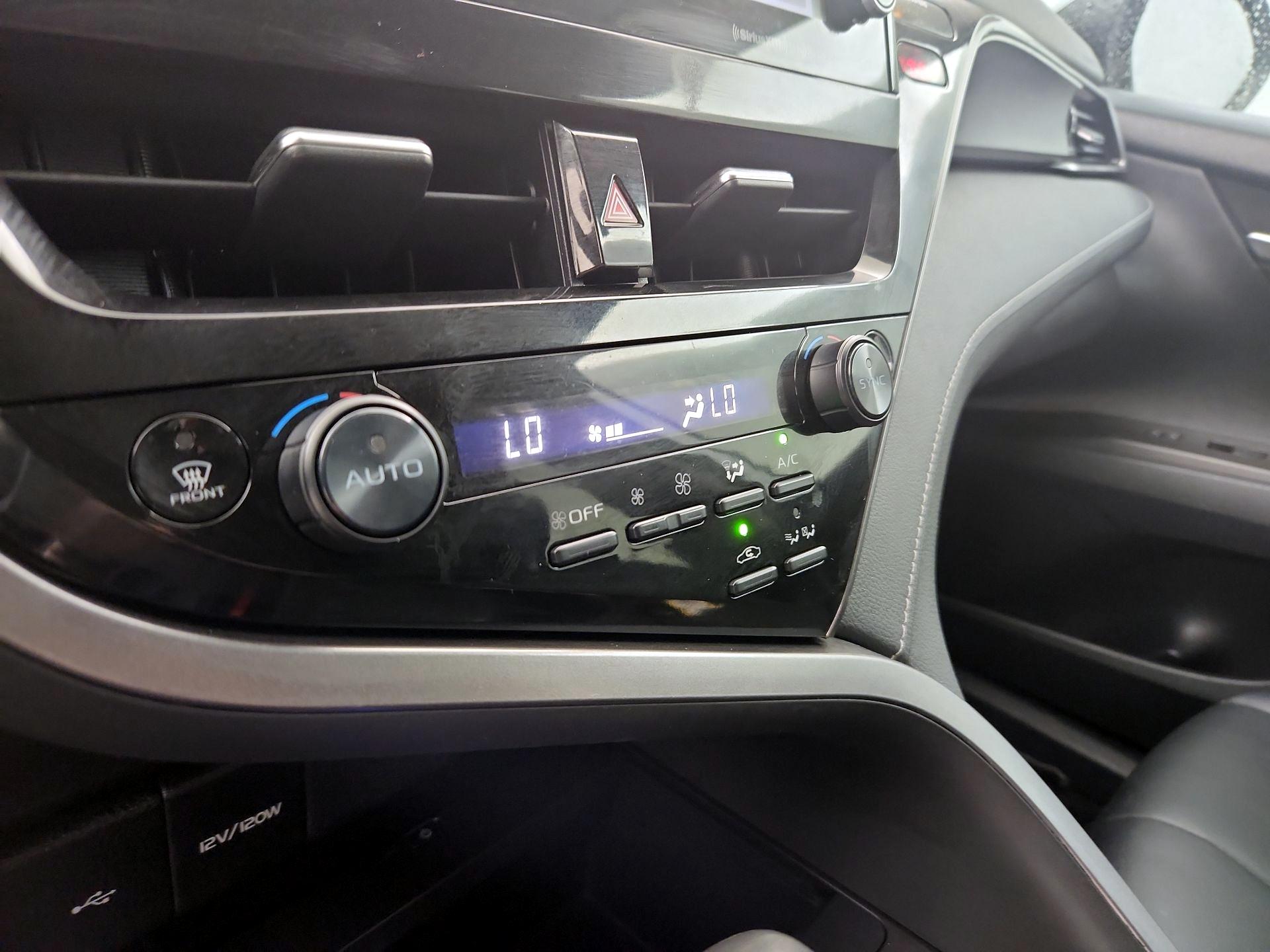 Thumbnail: 2022 Toyota Camry - 17