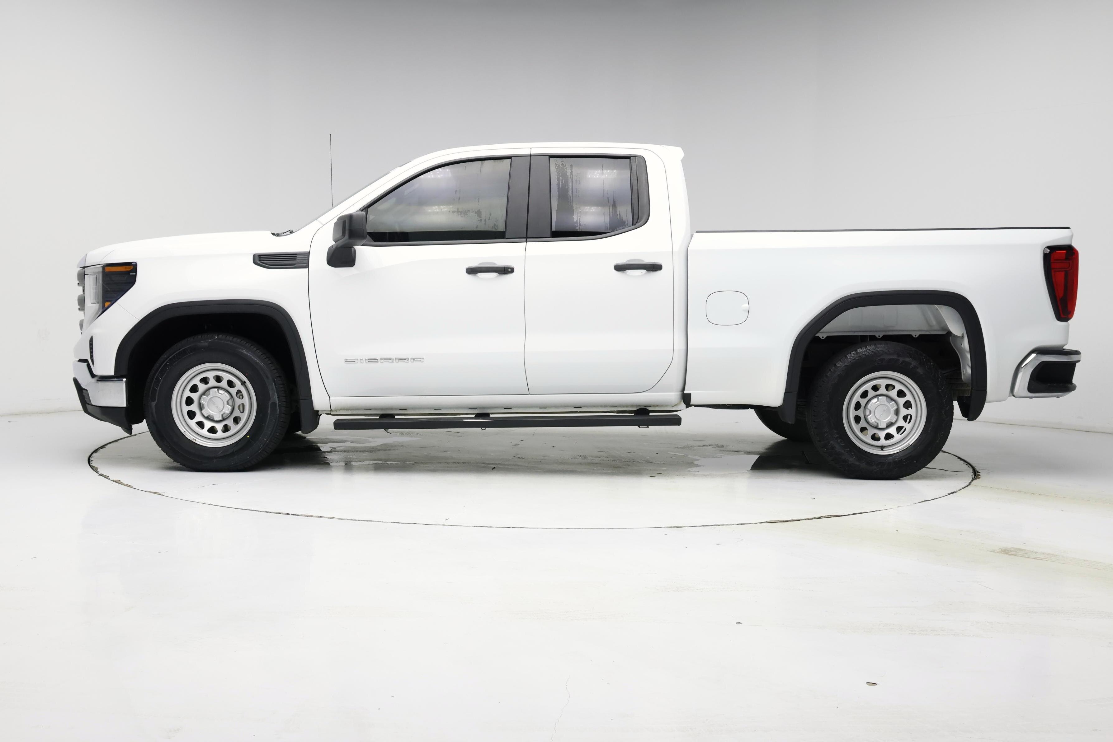 Thumbnail: 2023 GMC Sierra 1500 - 3