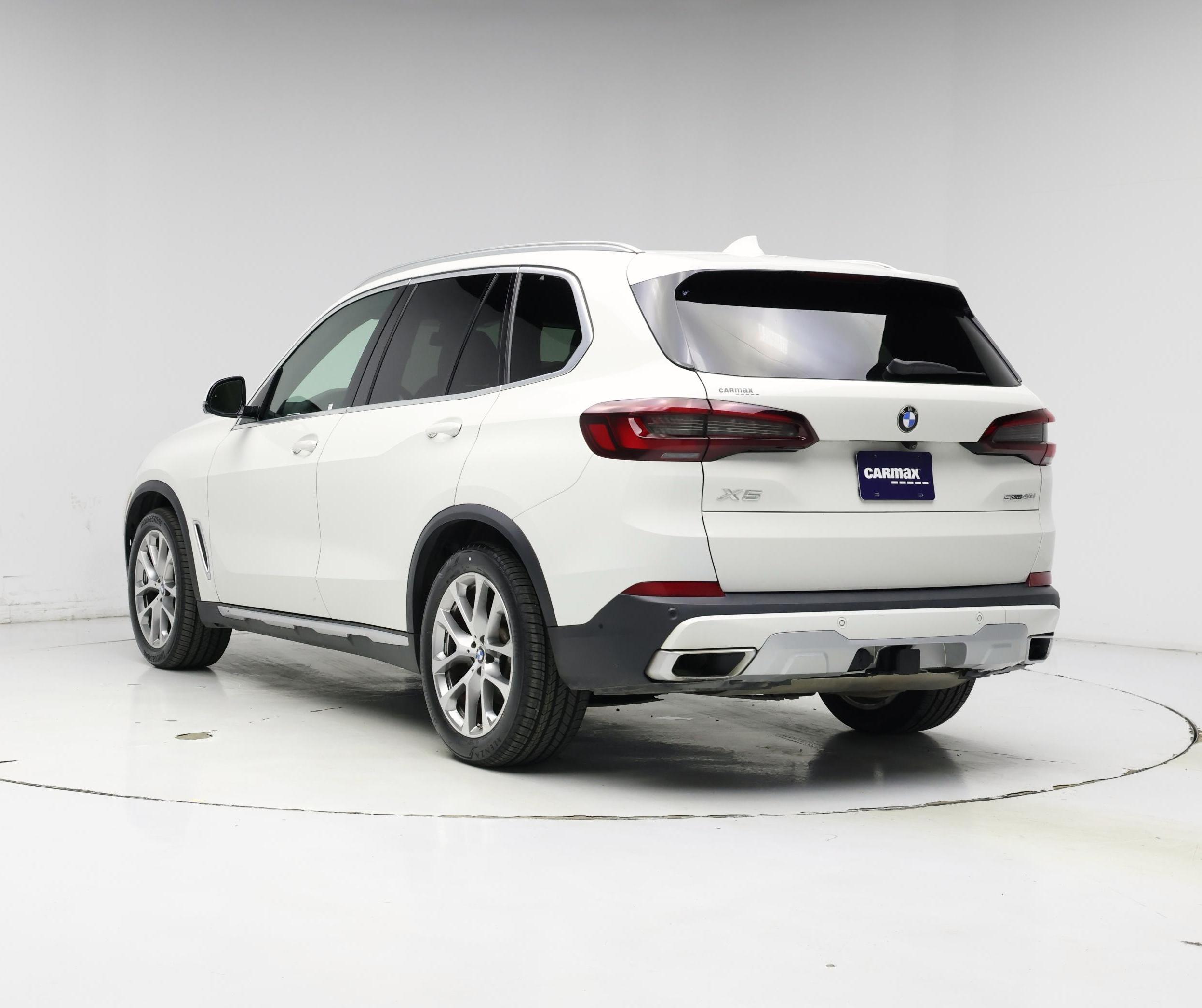 Thumbnail: 2021 BMW X5 - 2