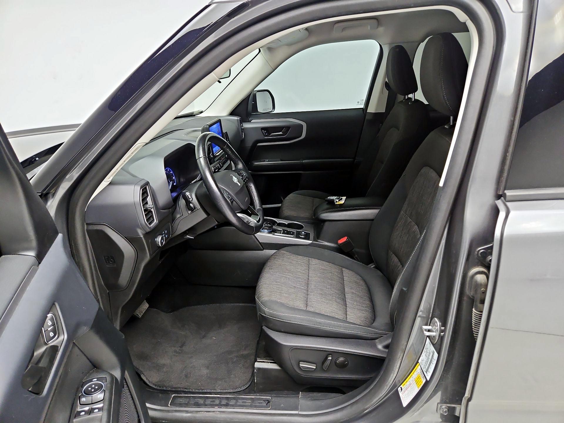 Thumbnail: 2022 Ford Bronco Sport - 11