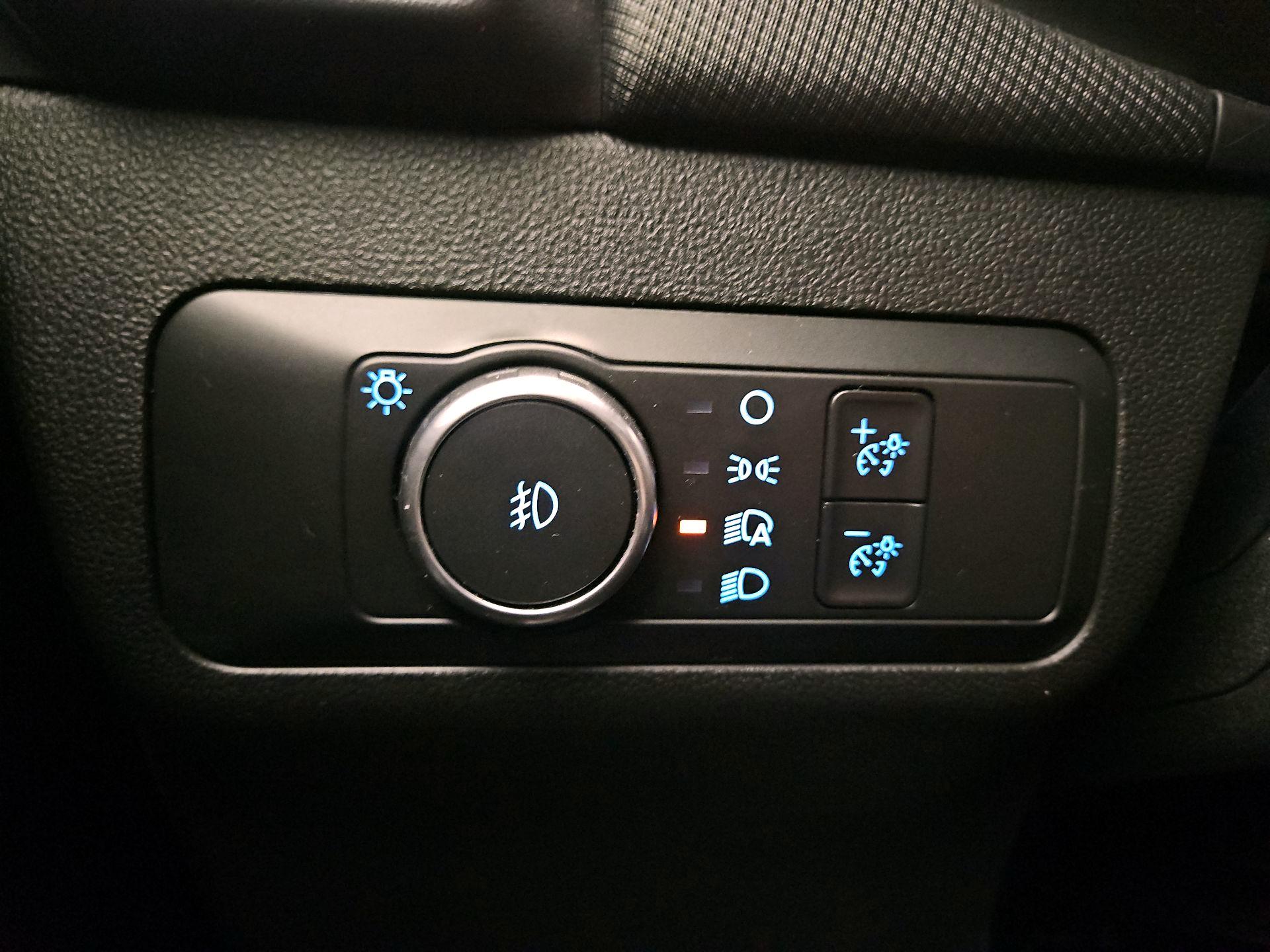 Thumbnail: 2022 Ford Bronco Sport - 13