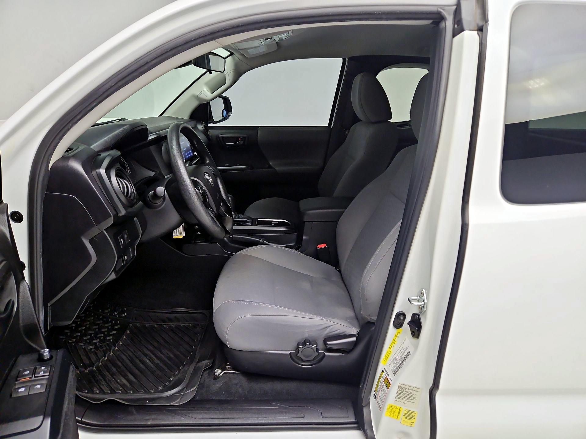 Thumbnail: 2021 Toyota Tacoma - 11