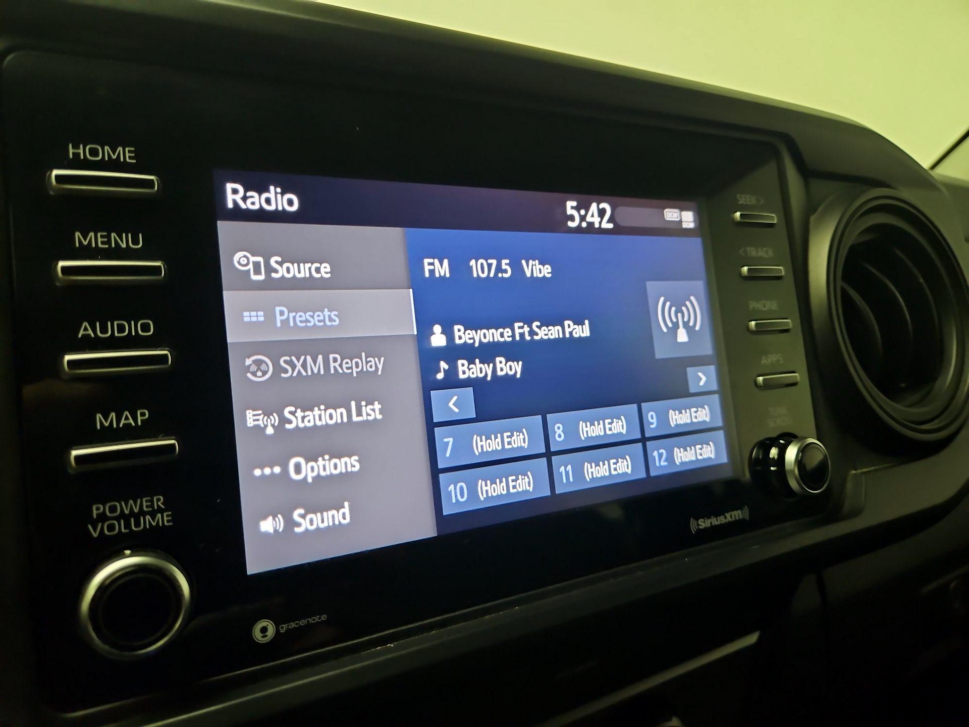 Thumbnail: 2021 Toyota Tacoma - 15