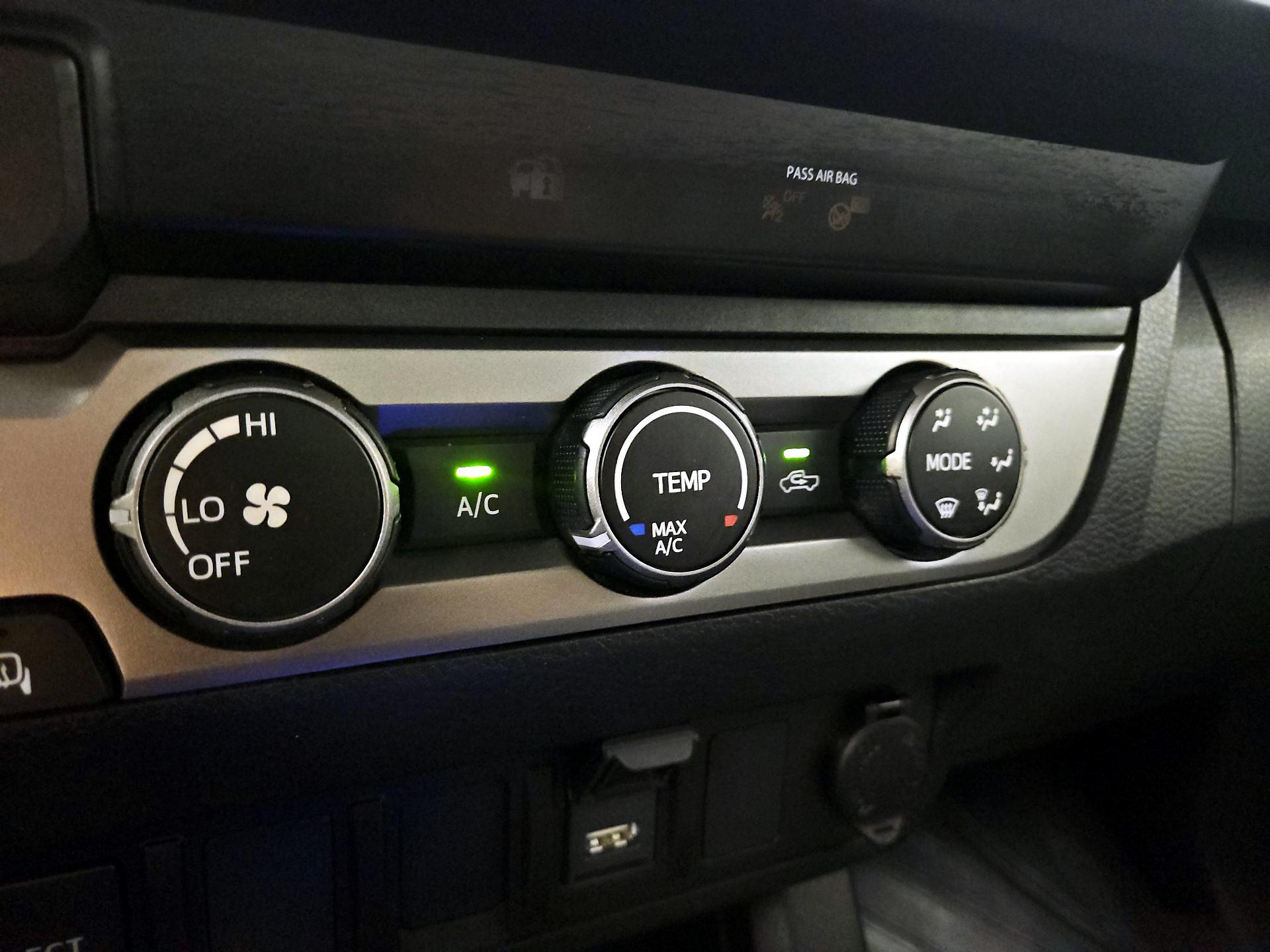 Thumbnail: 2021 Toyota Tacoma - 16