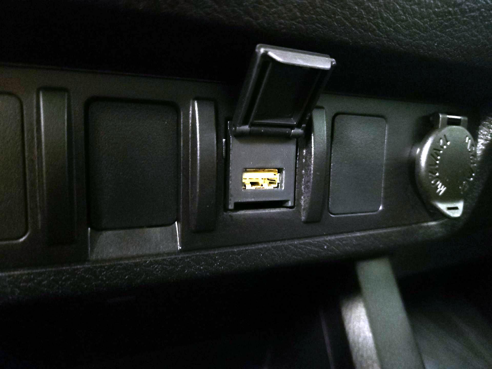 Thumbnail: 2021 Toyota Tacoma - 18