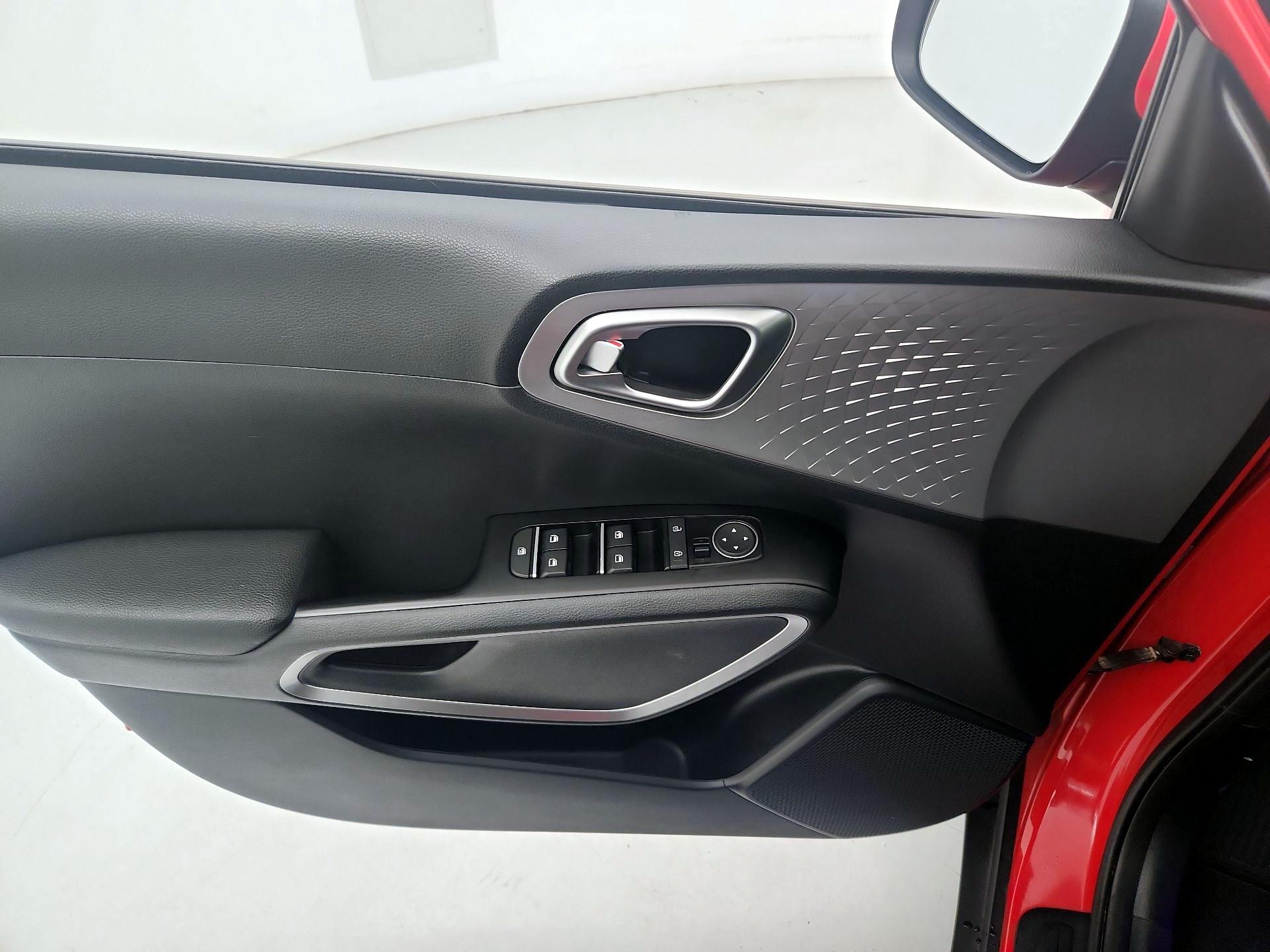 Thumbnail: 2022 Kia Soul - 12