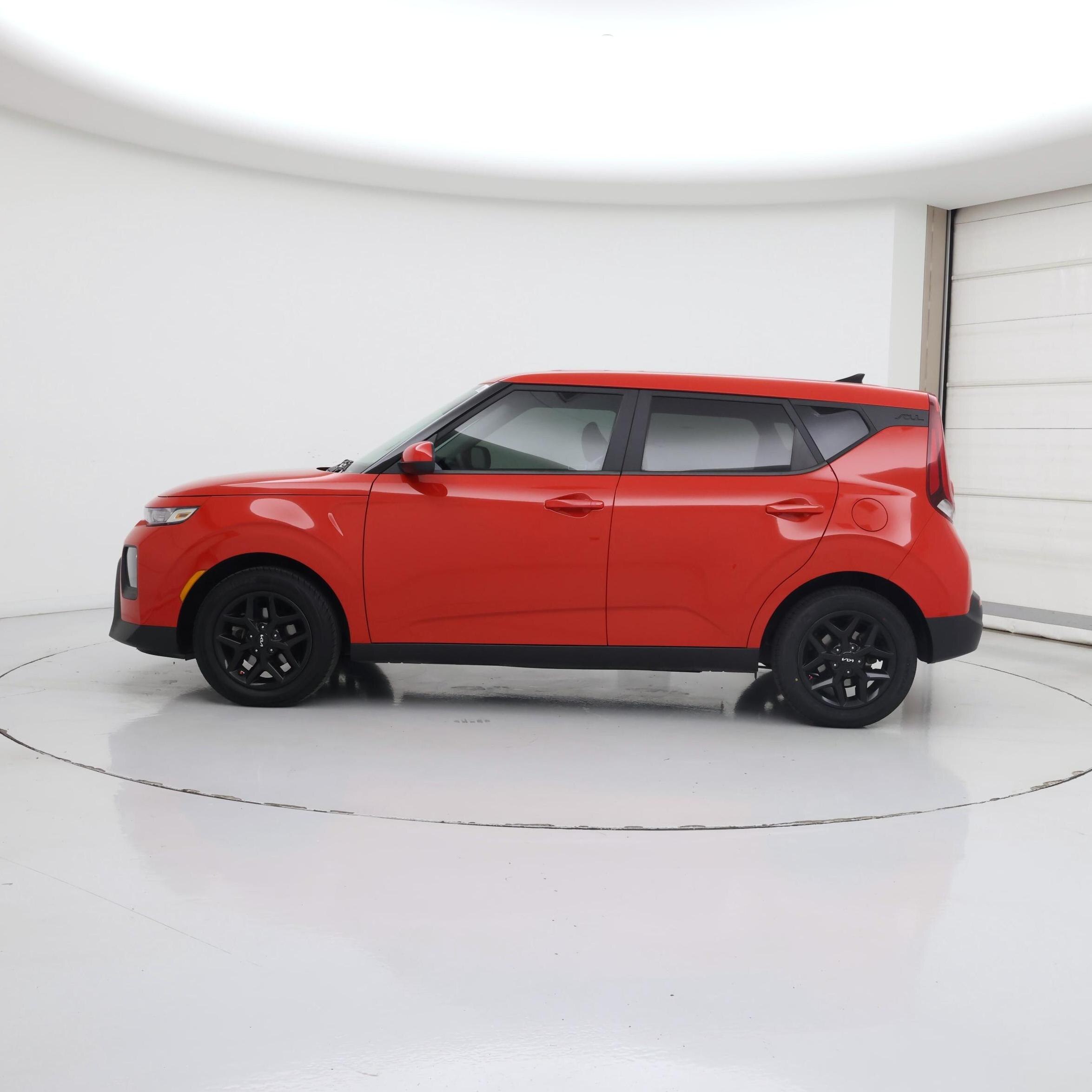 Thumbnail: 2022 Kia Soul - 3