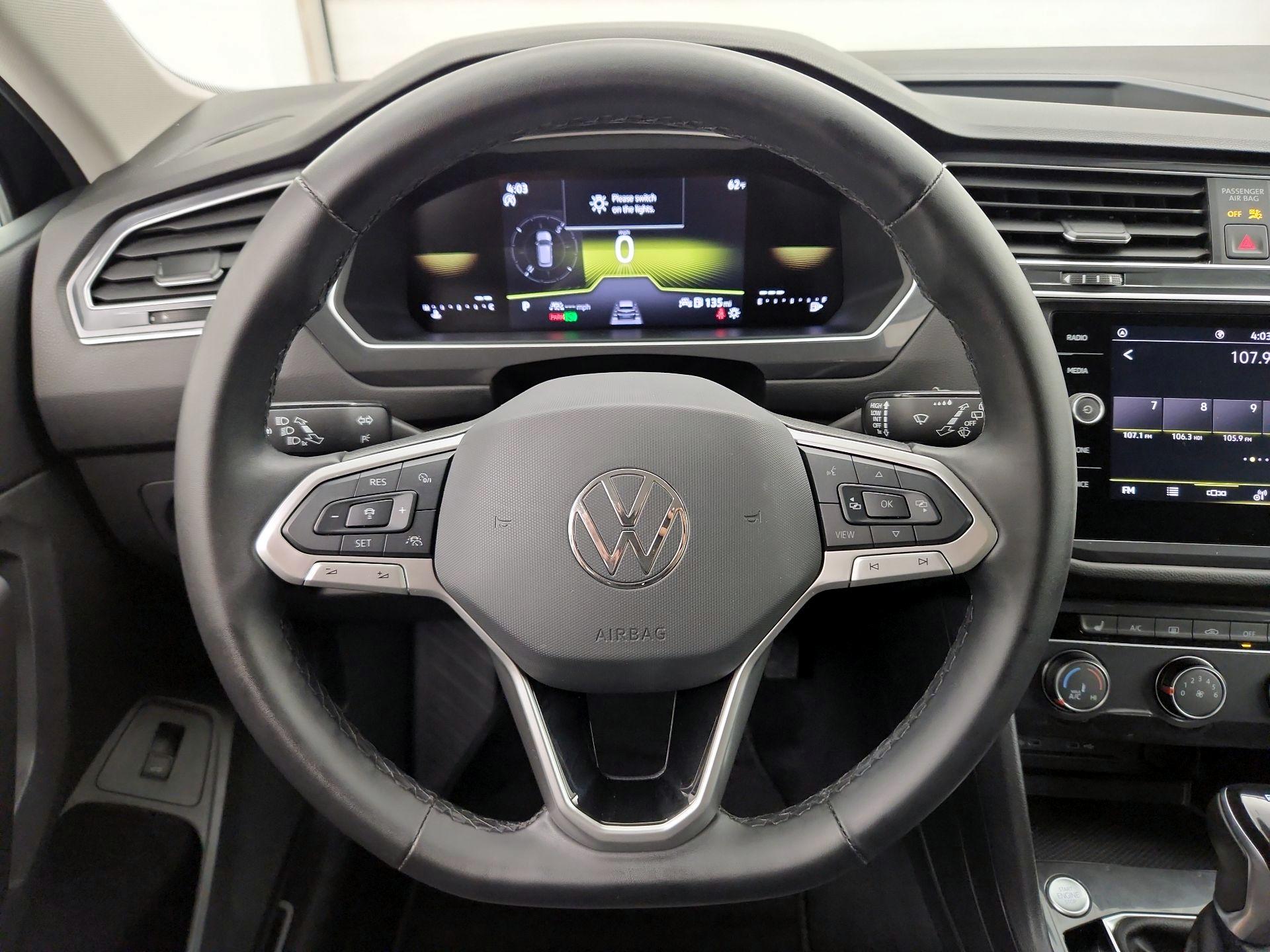 Thumbnail: 2024 Volkswagen Tiguan - 10