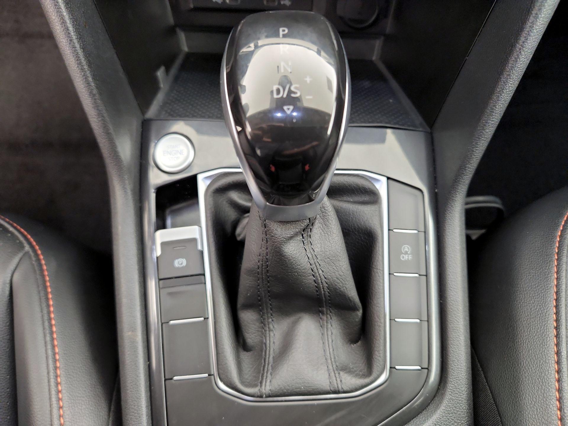 Thumbnail: 2024 Volkswagen Tiguan - 17