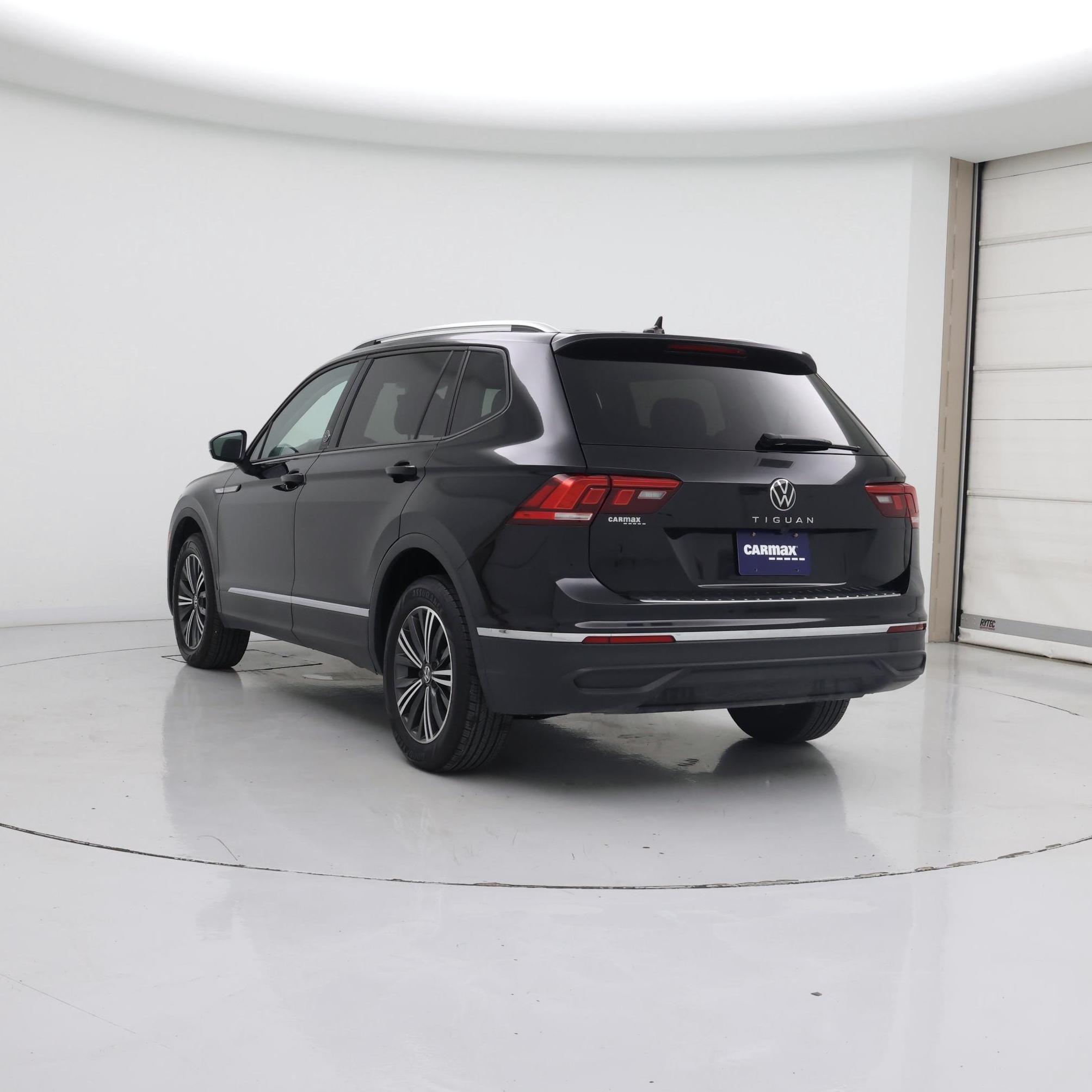 Thumbnail: 2024 Volkswagen Tiguan - 2