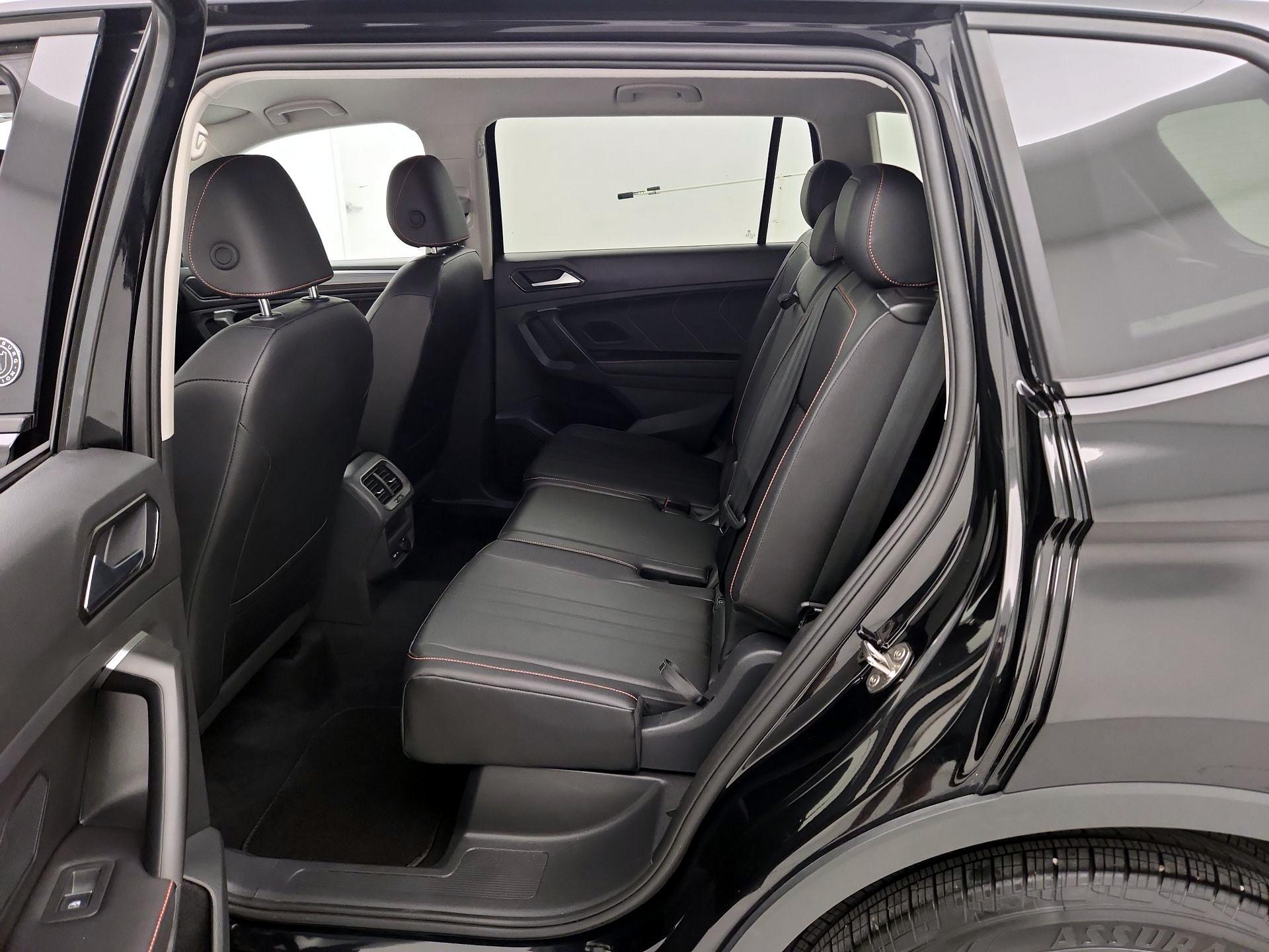 Thumbnail: 2024 Volkswagen Tiguan - 19