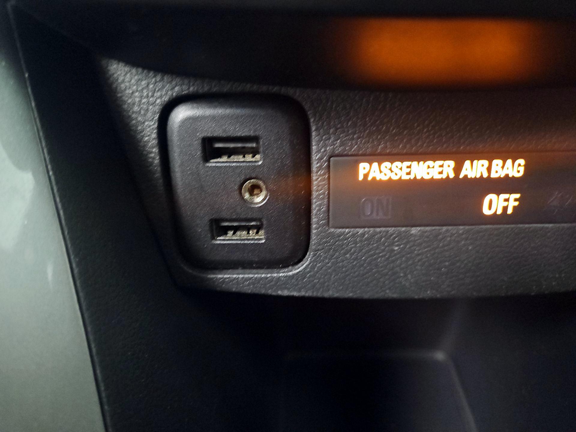 Thumbnail: 2022 Chevrolet Trax - 17