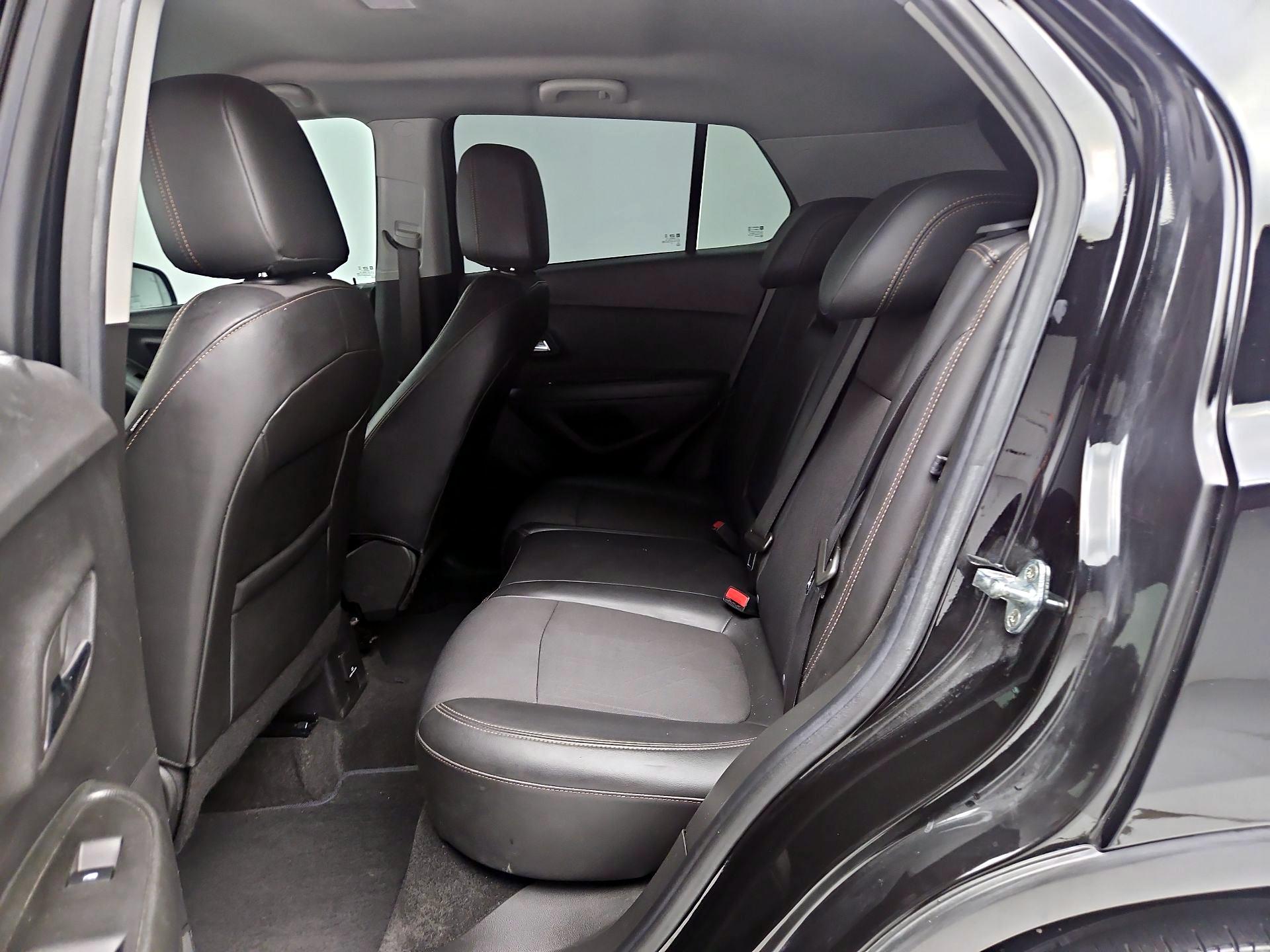 Thumbnail: 2022 Chevrolet Trax - 18