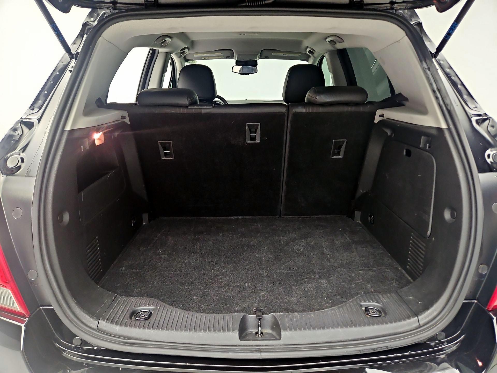 Thumbnail: 2022 Chevrolet Trax - 19