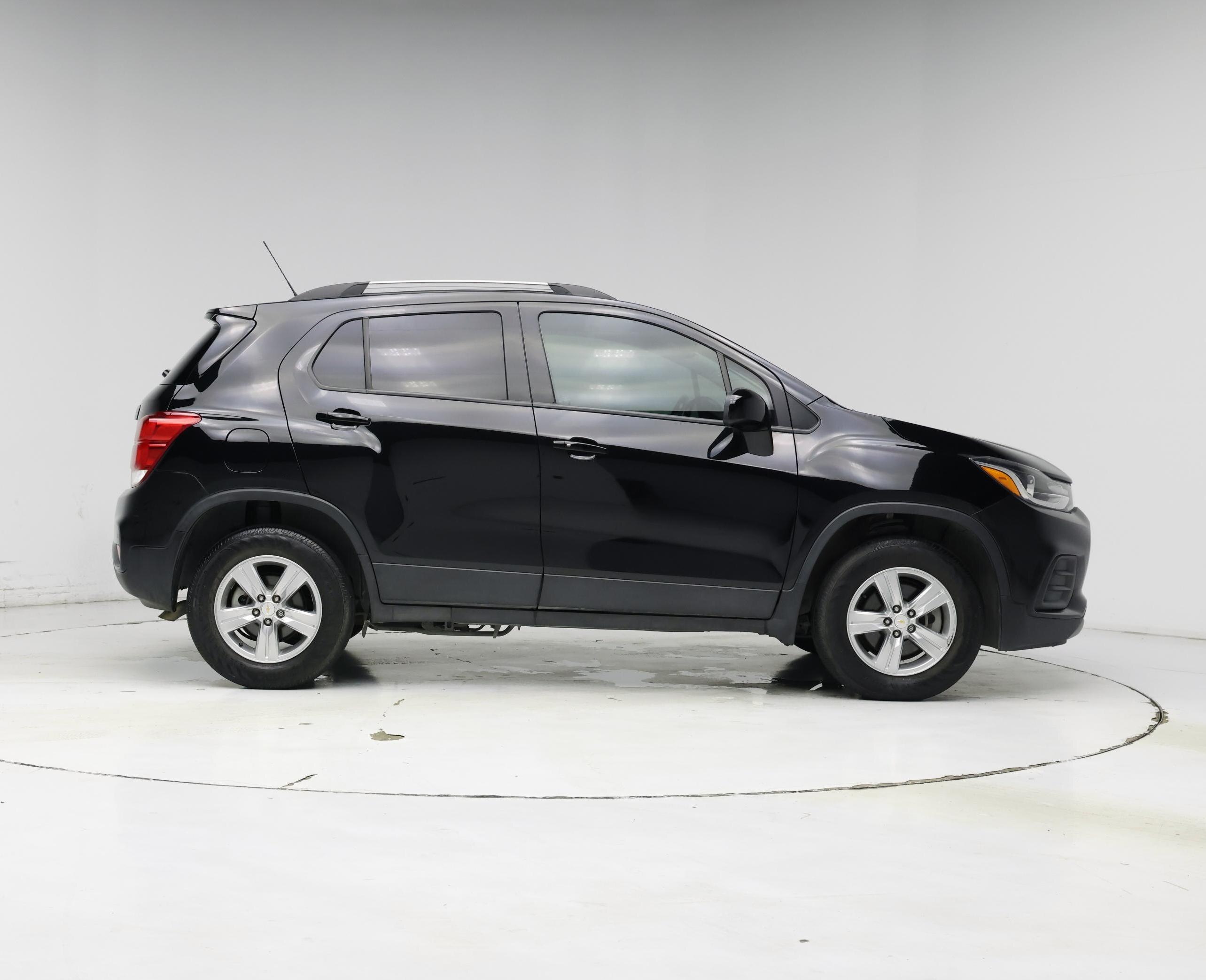 Thumbnail: 2022 Chevrolet Trax - 7