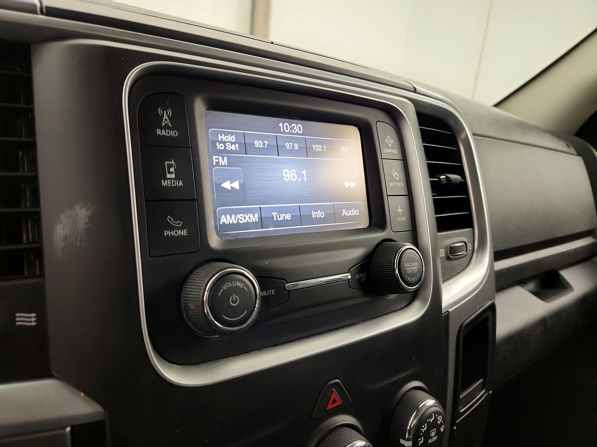 Thumbnail: 2022 RAM 1500 Classic - 15