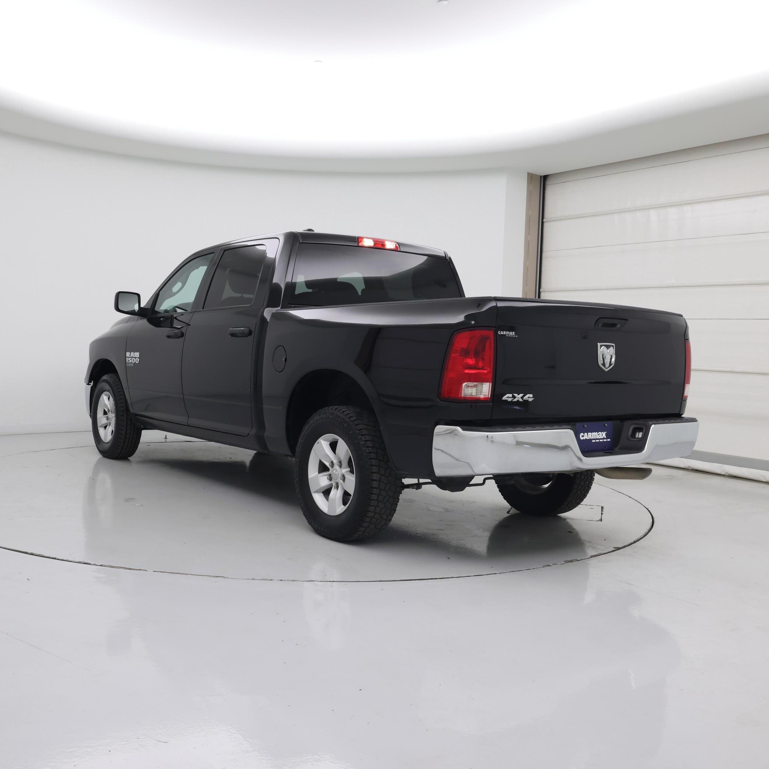 Thumbnail: 2022 RAM 1500 Classic - 2