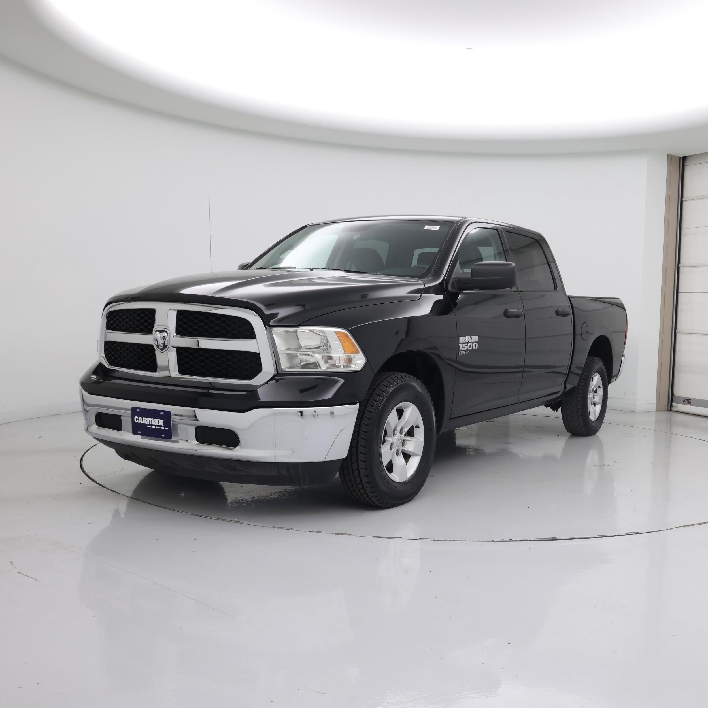 Thumbnail: 2022 RAM 1500 Classic - 4