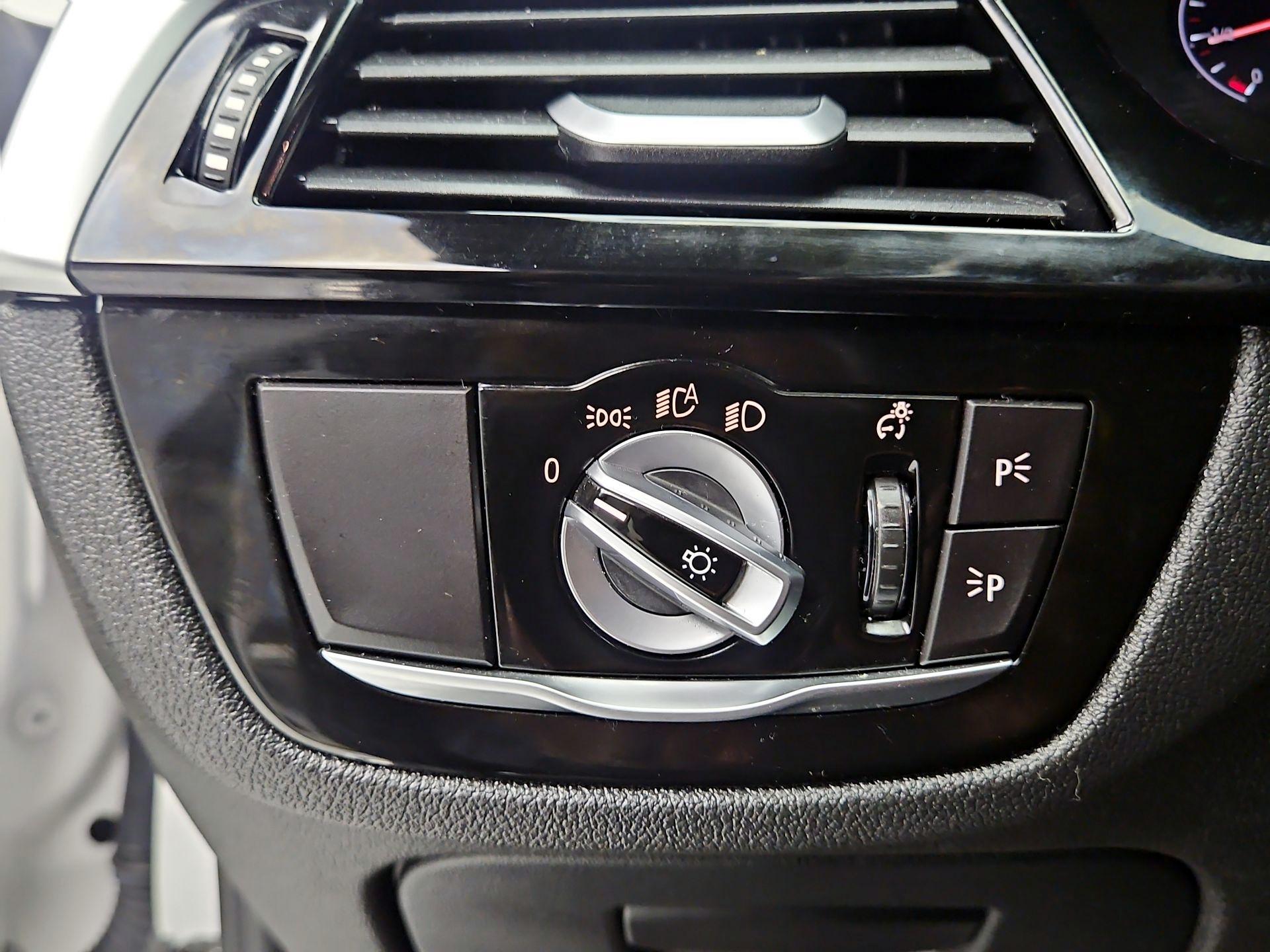 Thumbnail: 2019 BMW 6 Series - 13