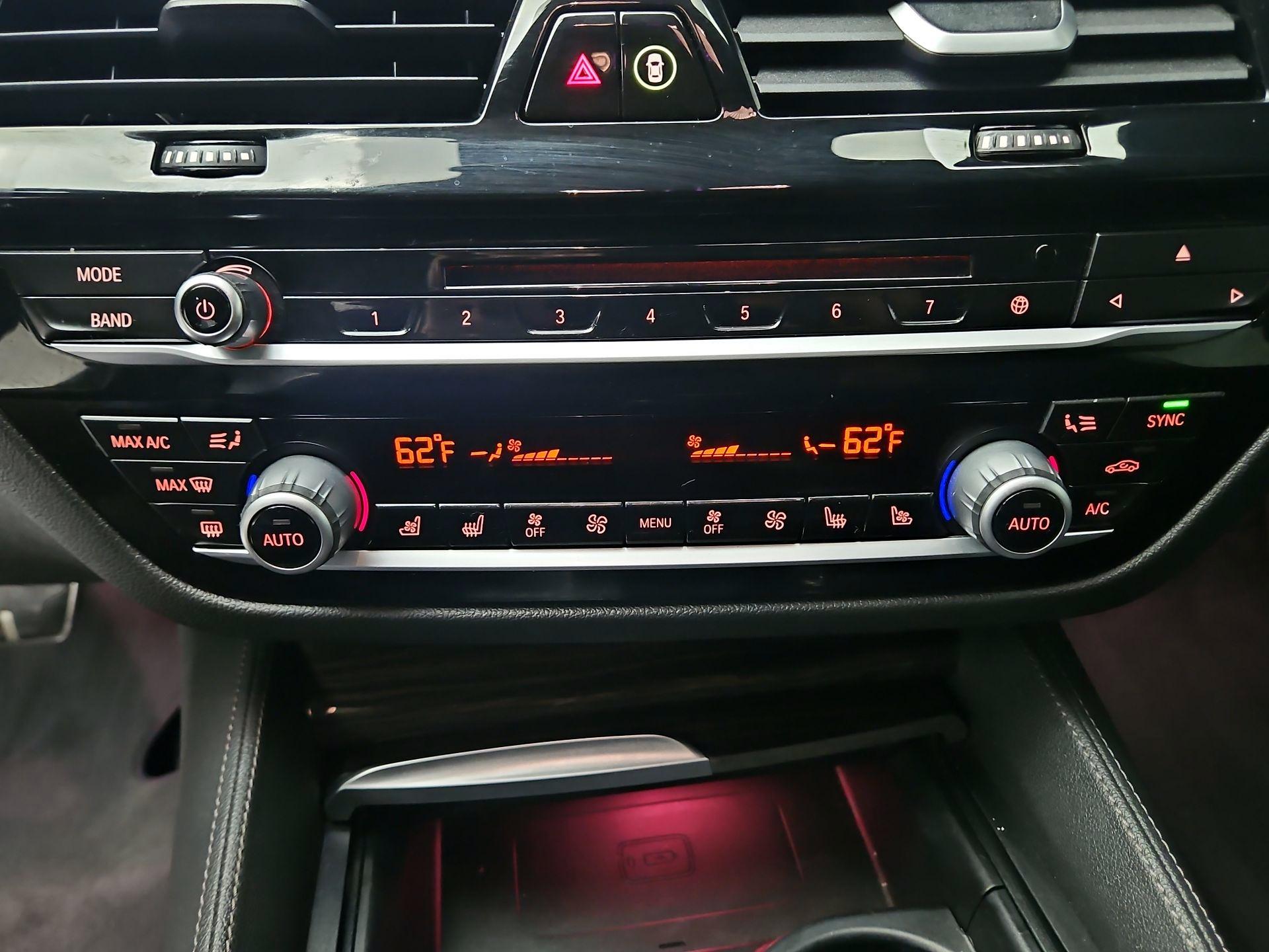 Thumbnail: 2019 BMW 6 Series - 17