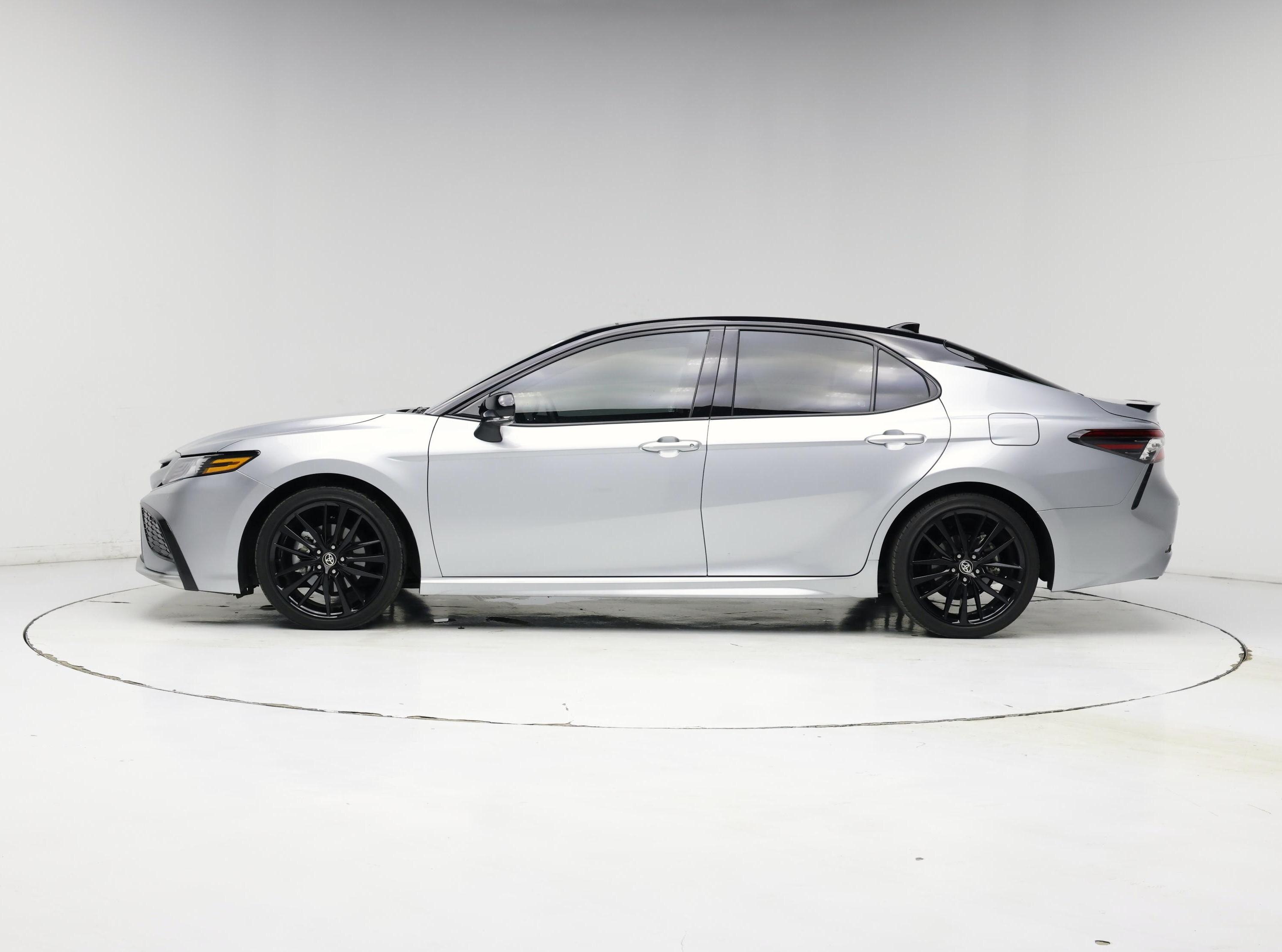 Thumbnail: 2023 Toyota Camry - 3