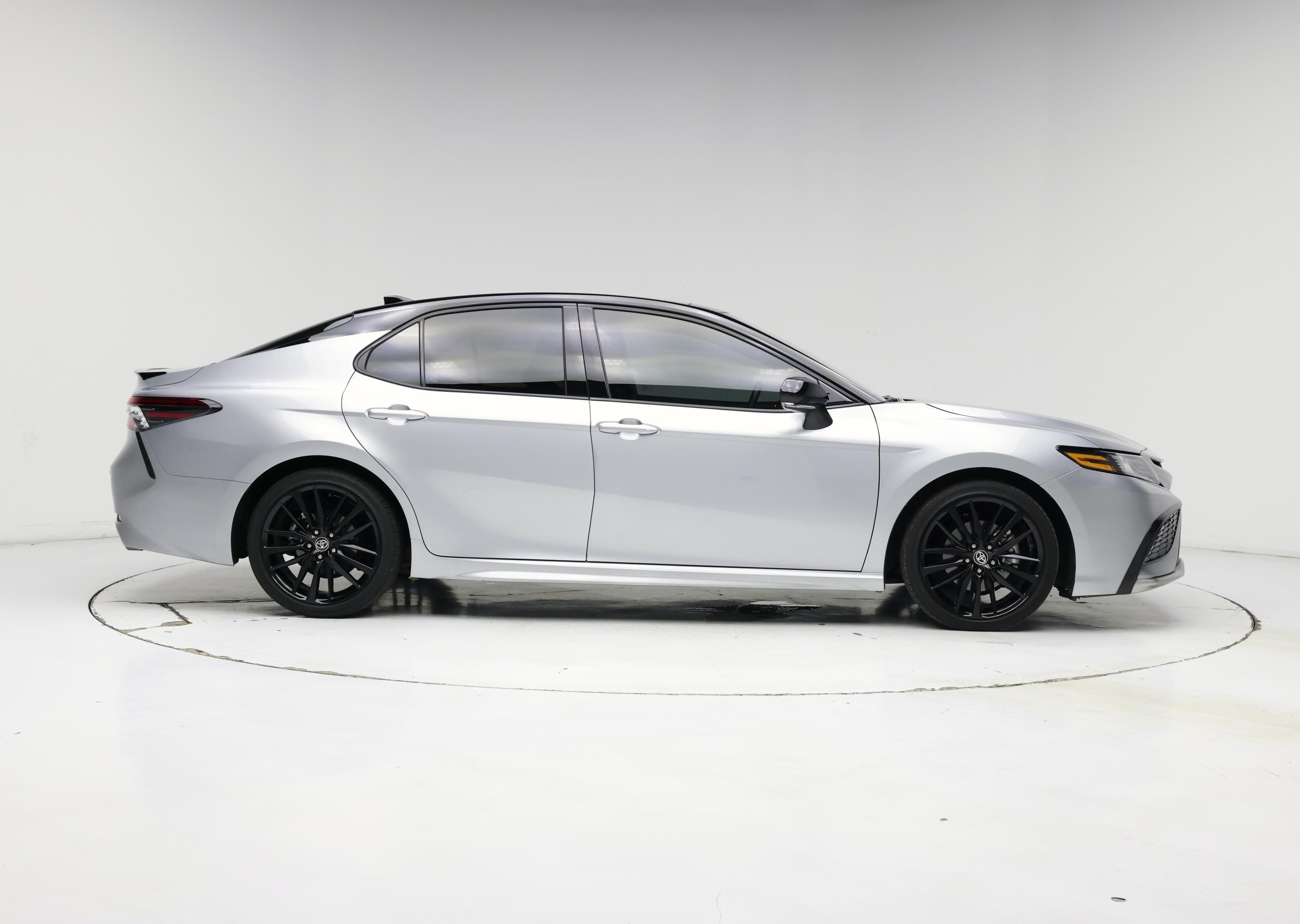 Thumbnail: 2023 Toyota Camry - 7