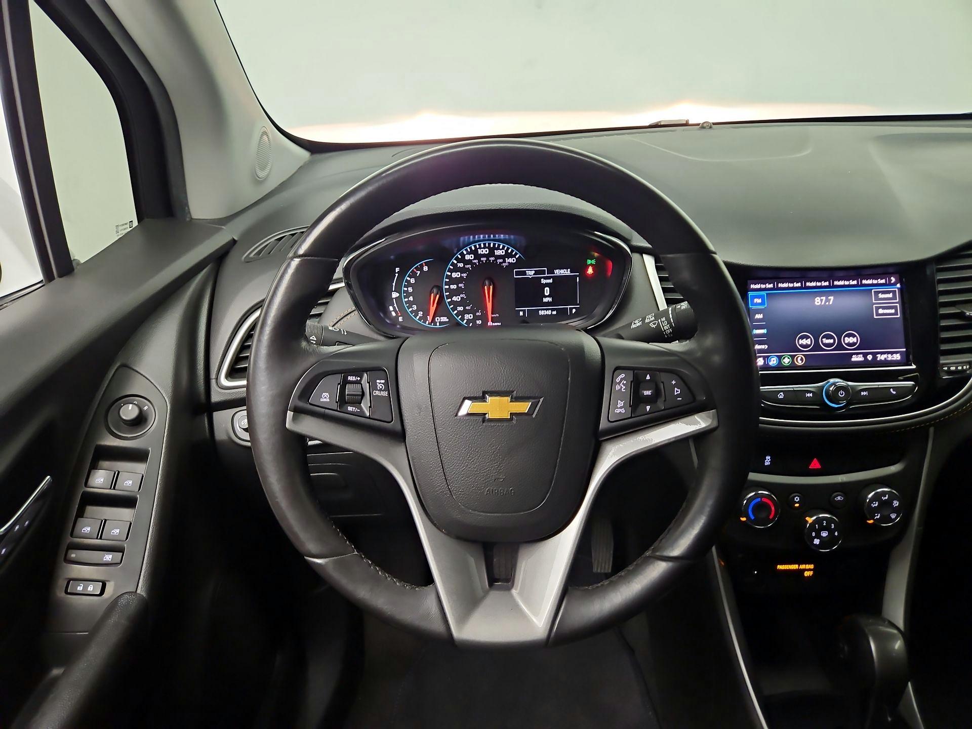 Thumbnail: 2022 Chevrolet Trax - 10