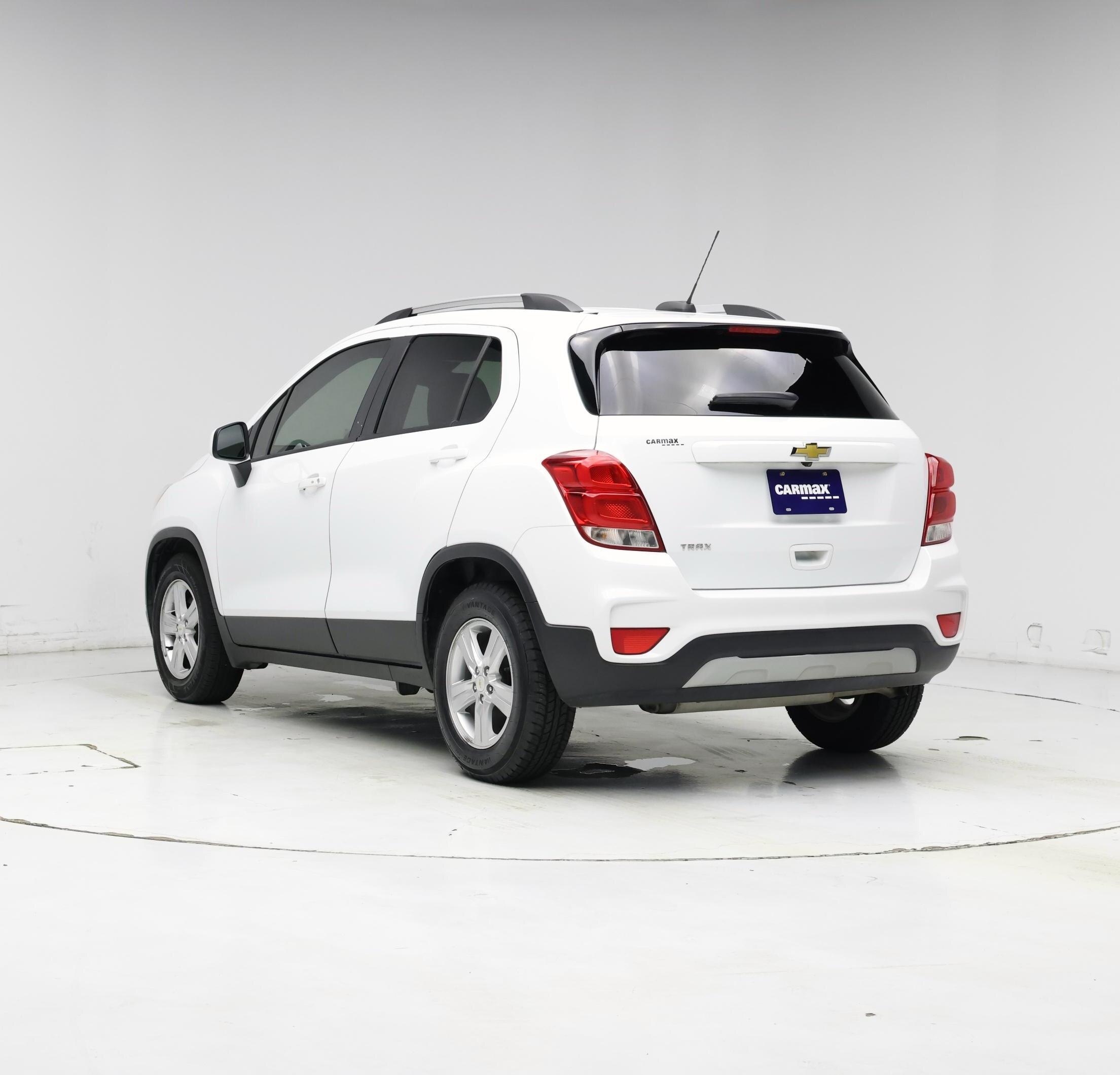 Thumbnail: 2022 Chevrolet Trax - 2