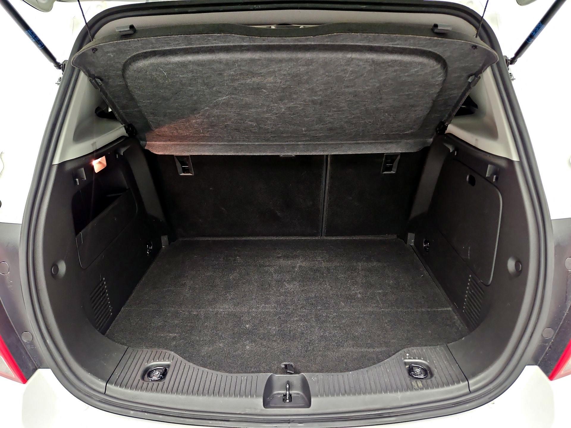 Thumbnail: 2022 Chevrolet Trax - 20