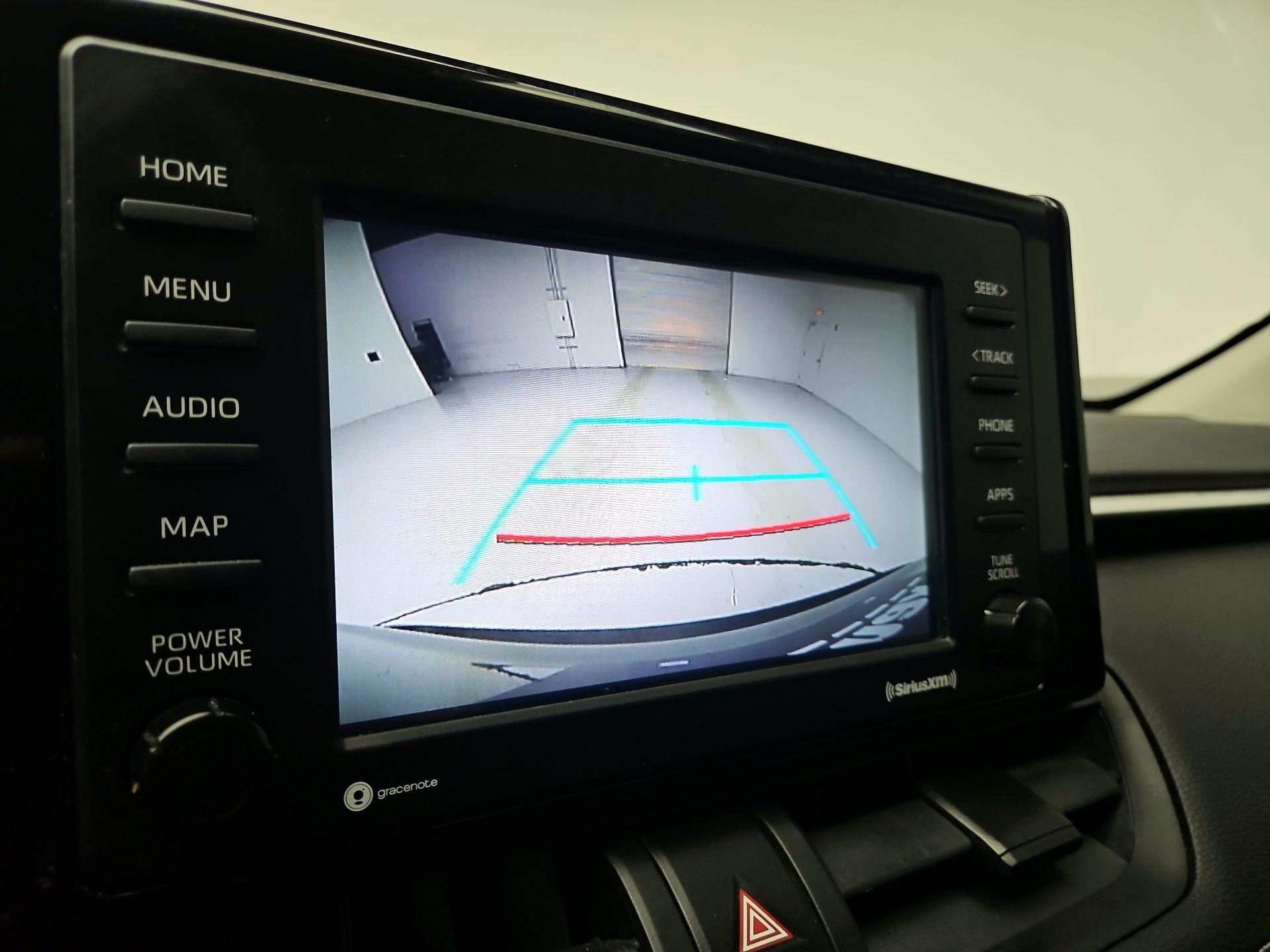 Thumbnail: 2021 Toyota RAV4 - 14