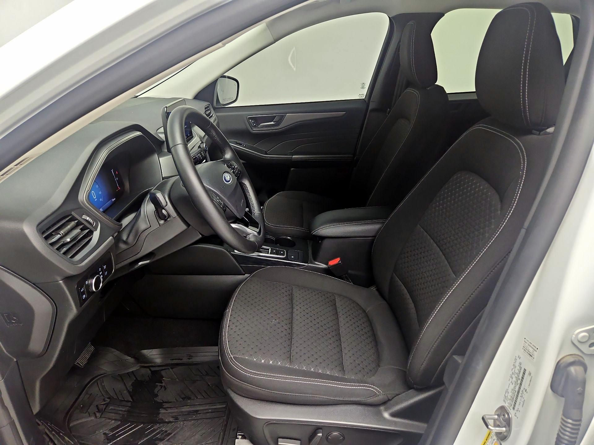 Thumbnail: 2023 Ford Escape - 11