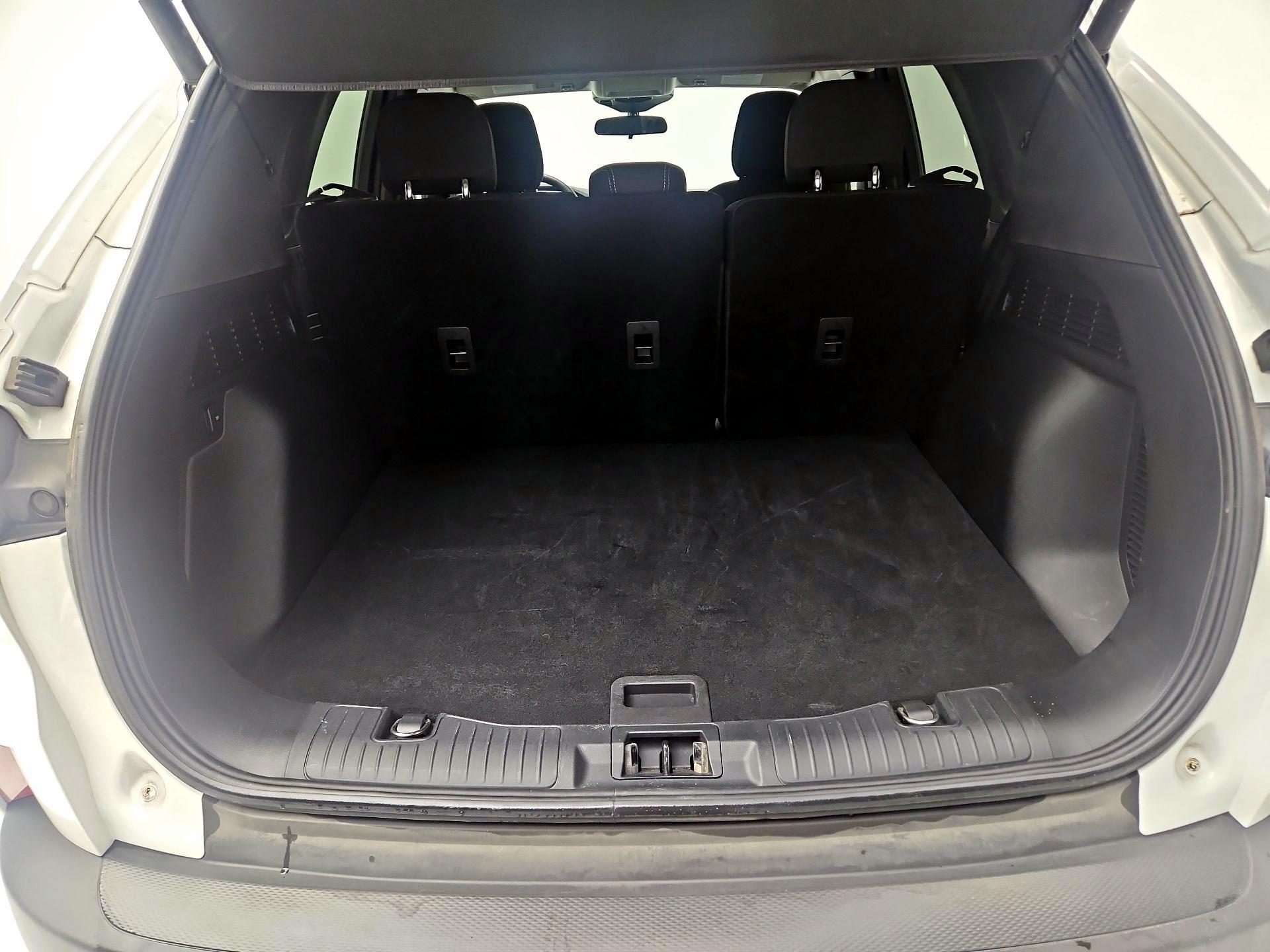 Thumbnail: 2023 Ford Escape - 20