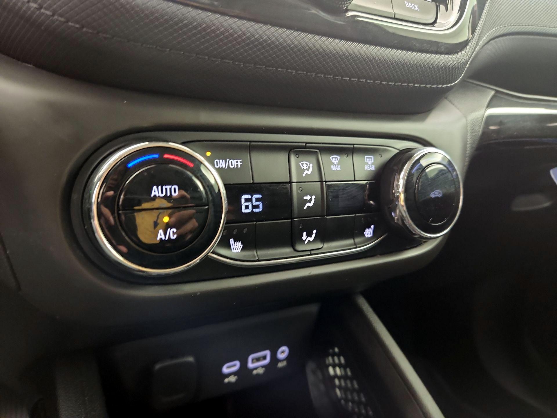 Thumbnail: 2021 Chevrolet TrailBlazer - 16