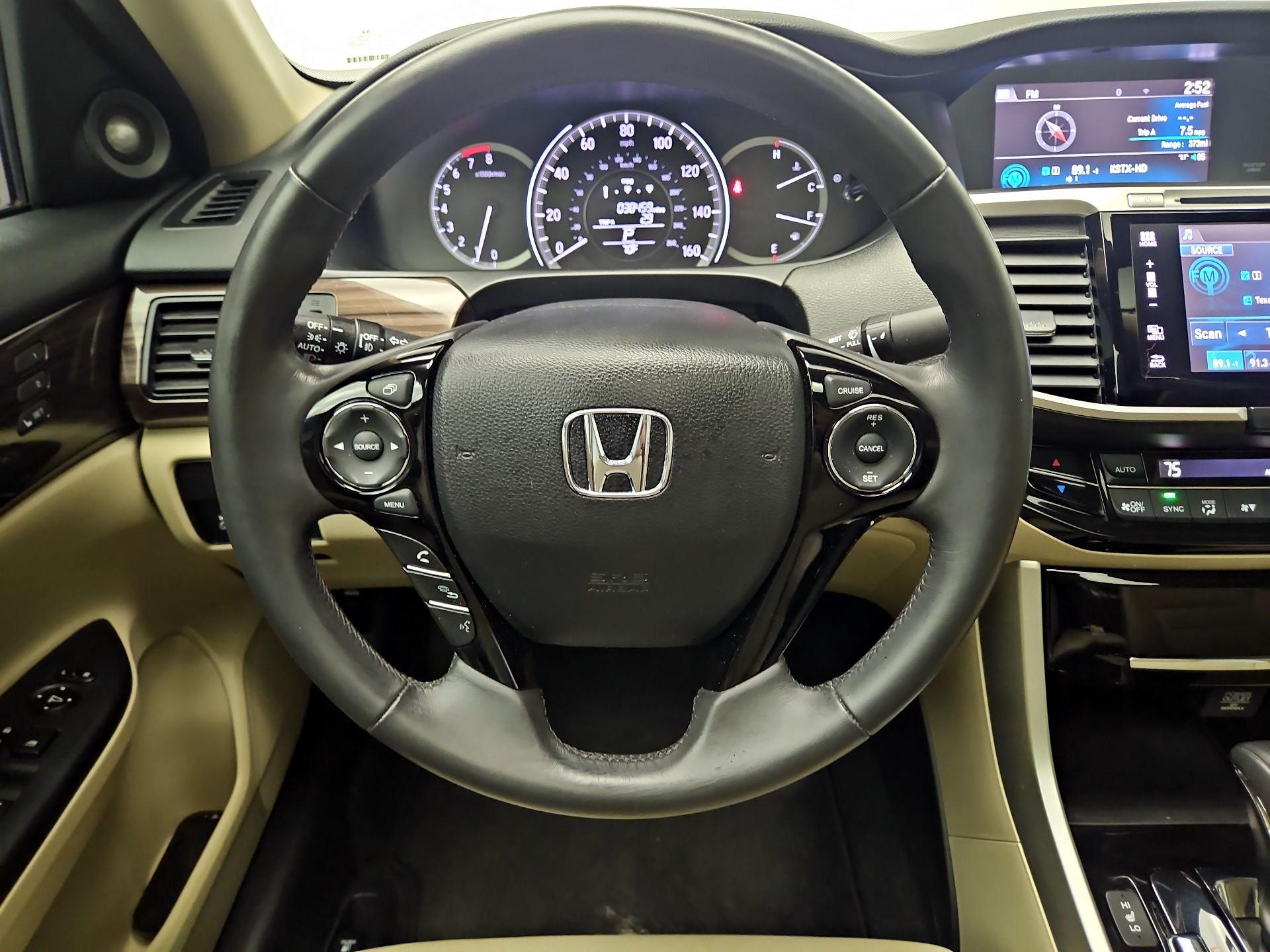 Thumbnail: 2017 Honda Accord - 10