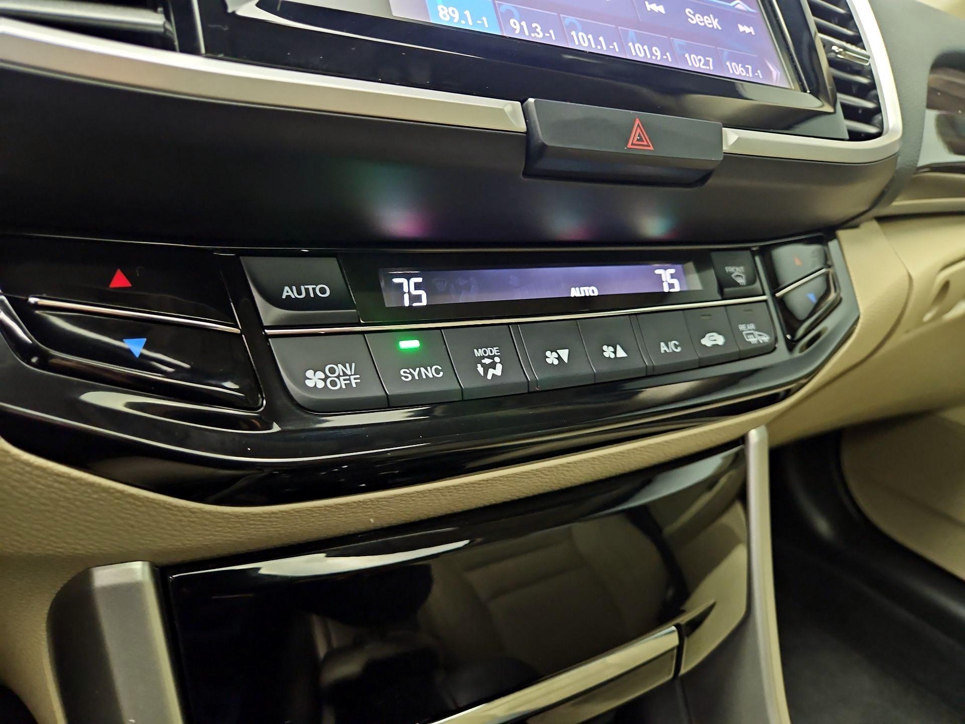 Thumbnail: 2017 Honda Accord - 16