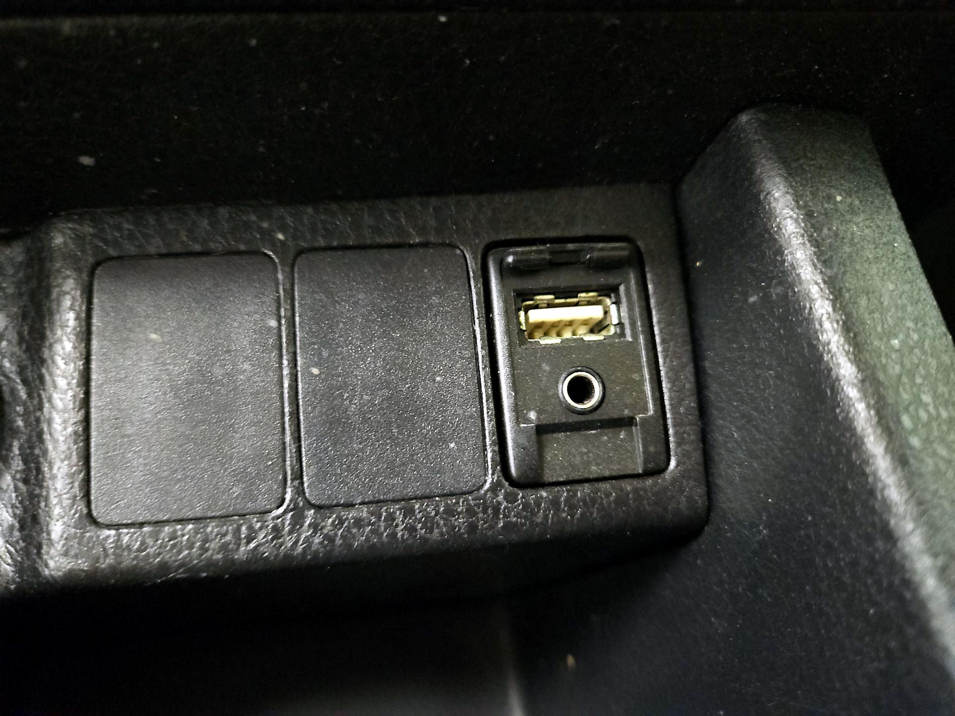 Thumbnail: 2017 Toyota Corolla - 18