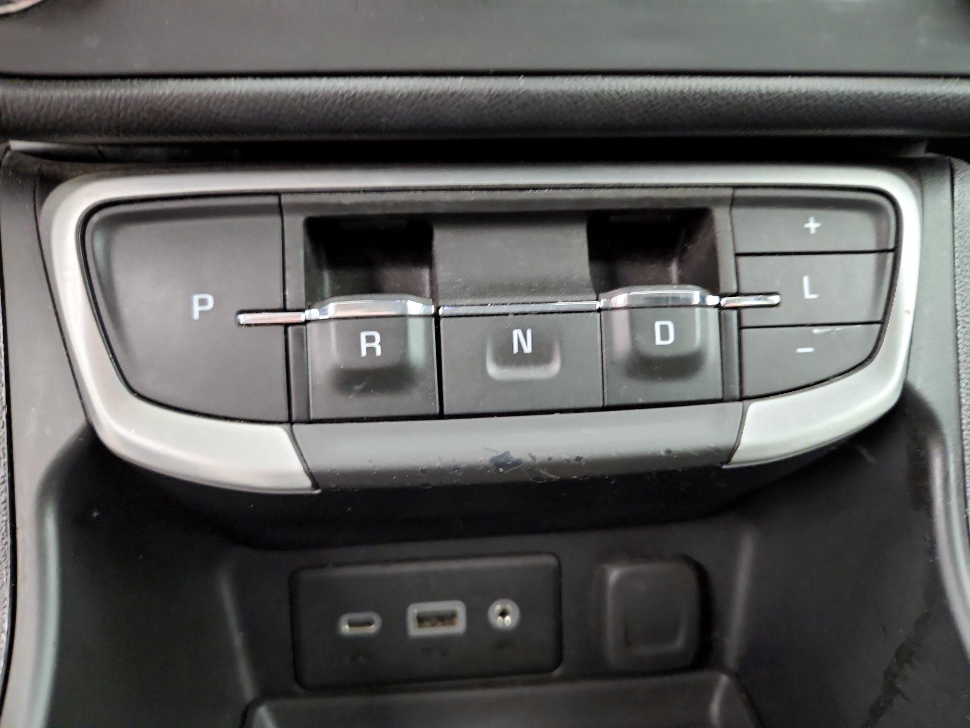 Thumbnail: 2023 GMC Terrain - 17