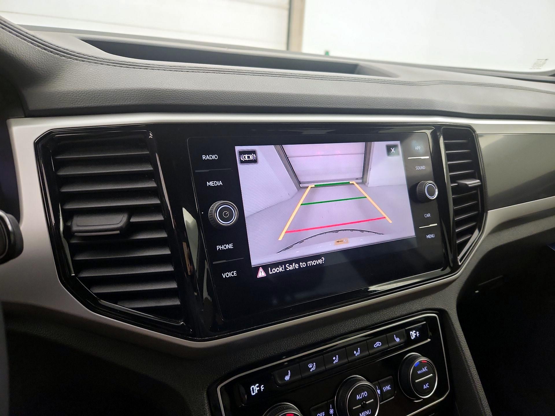 Thumbnail: 2022 Volkswagen Atlas - 14