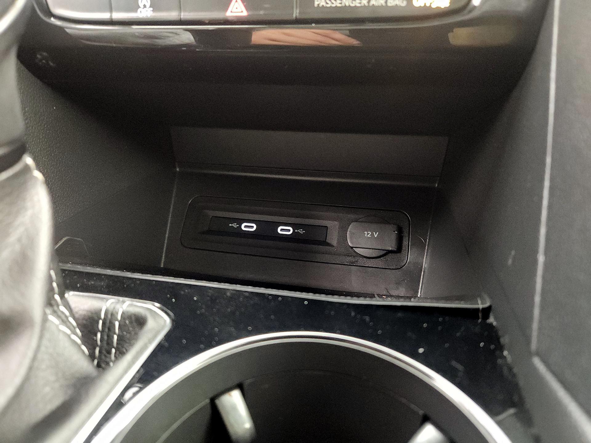 Thumbnail: 2022 Volkswagen Atlas - 18