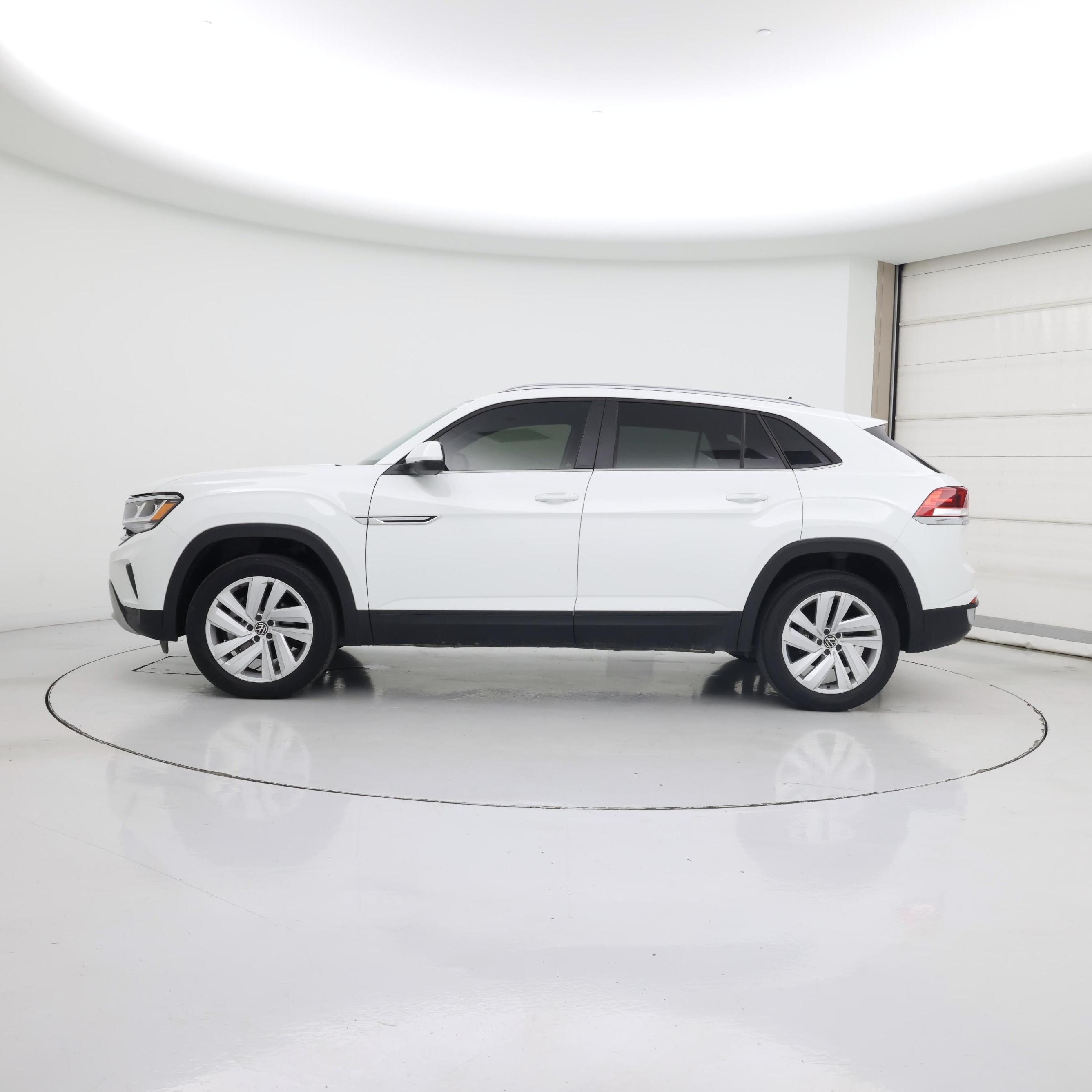 Thumbnail: 2022 Volkswagen Atlas - 3