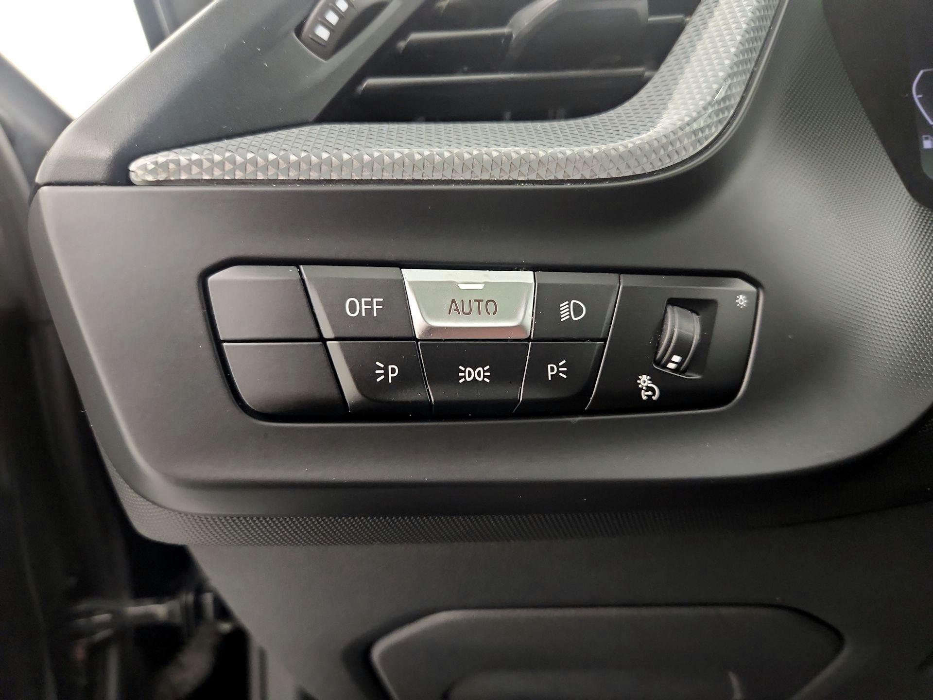 Thumbnail: 2022 BMW 2 Series - 13