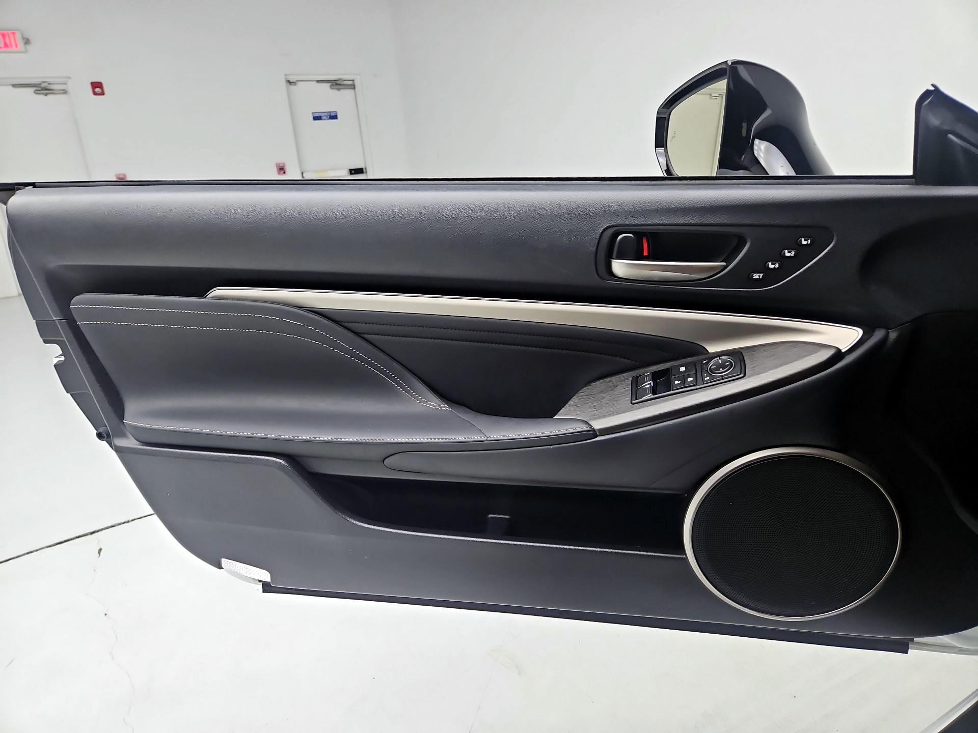 Thumbnail: 2021 Lexus RC - 12