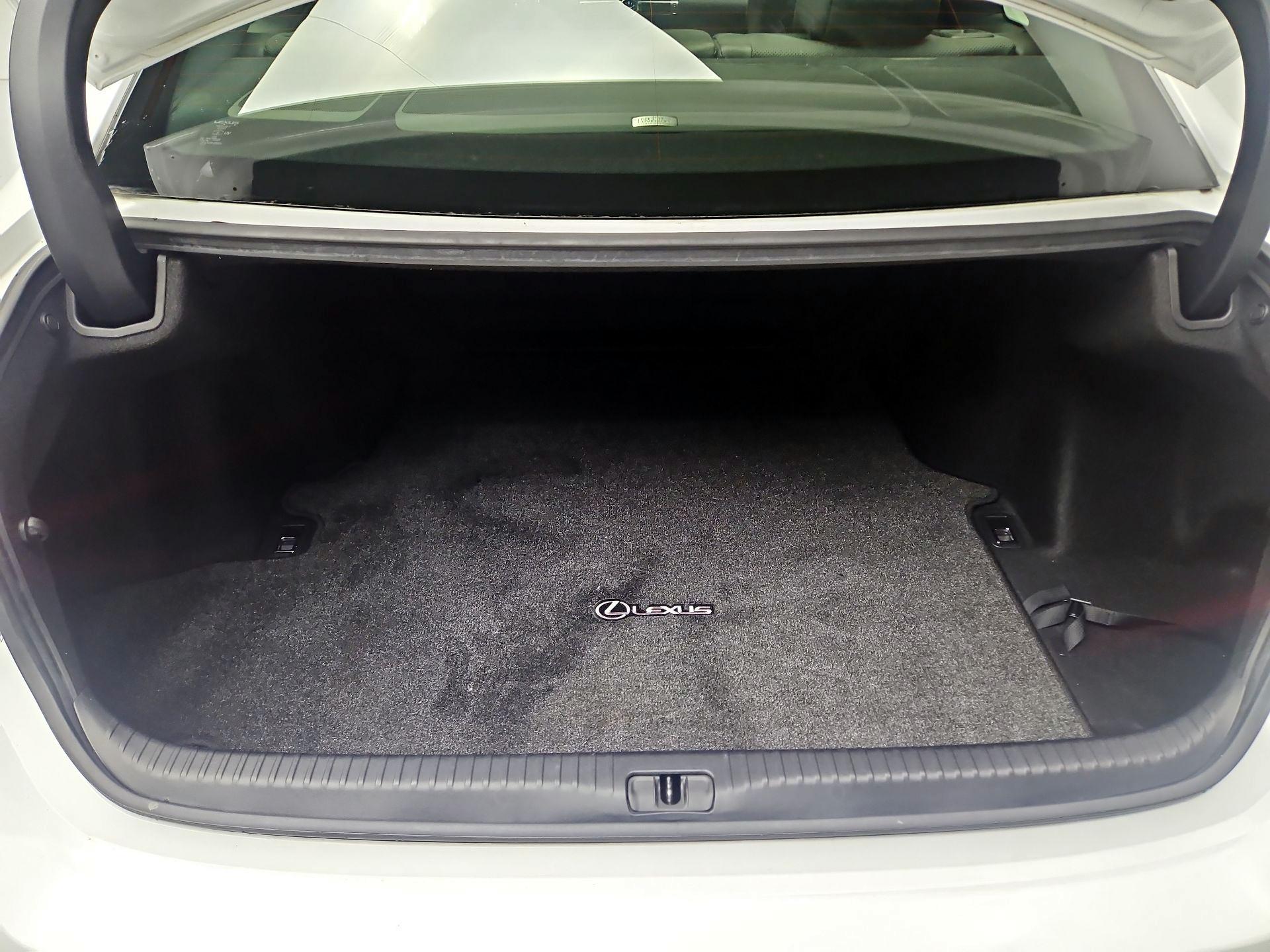 Thumbnail: 2021 Lexus RC - 20