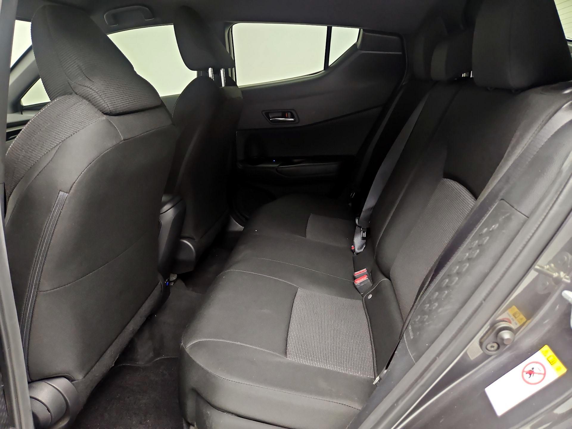 Thumbnail: 2019 Toyota C-HR - 19