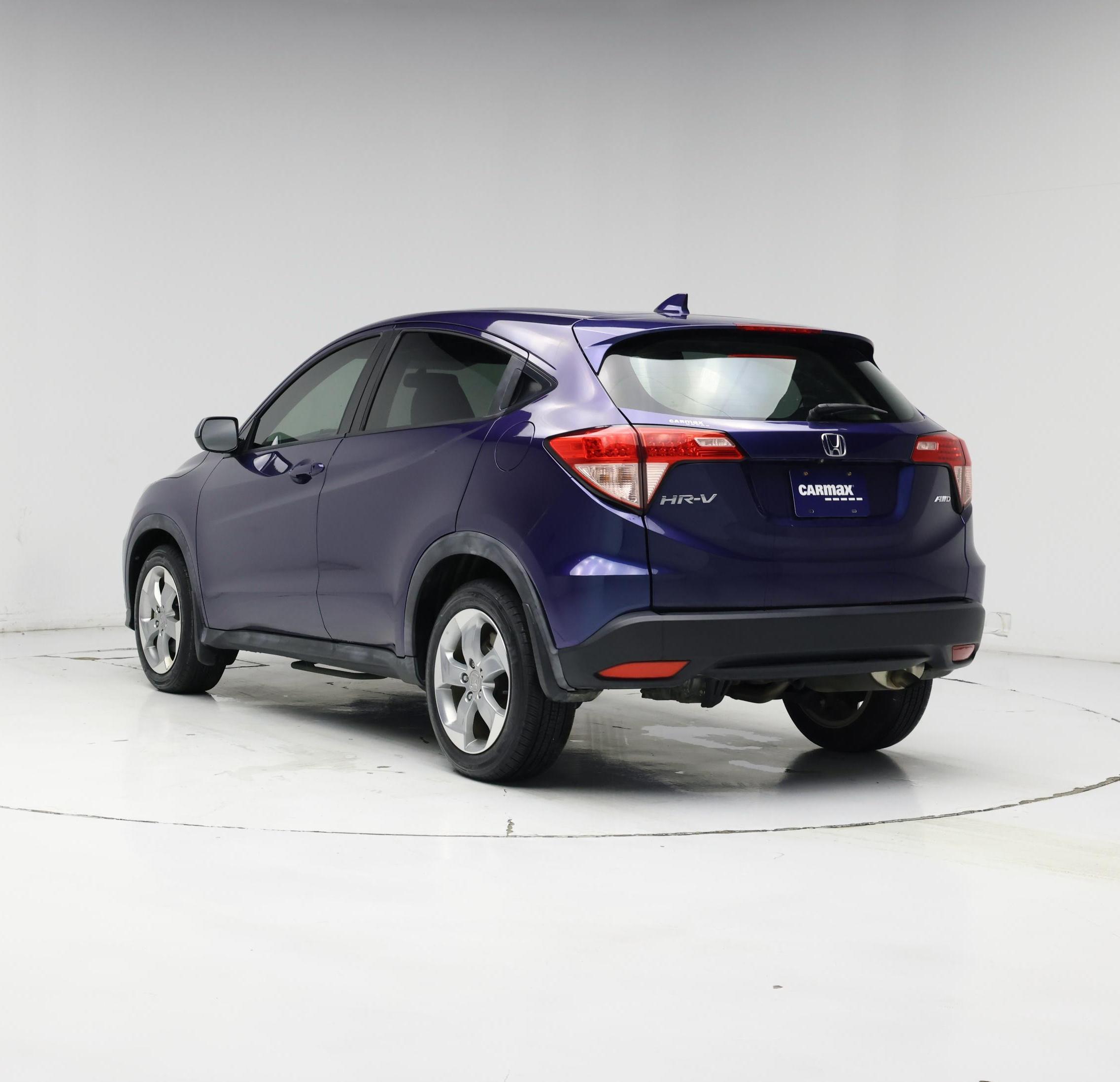 Thumbnail: 2017 Honda HR-V - 2