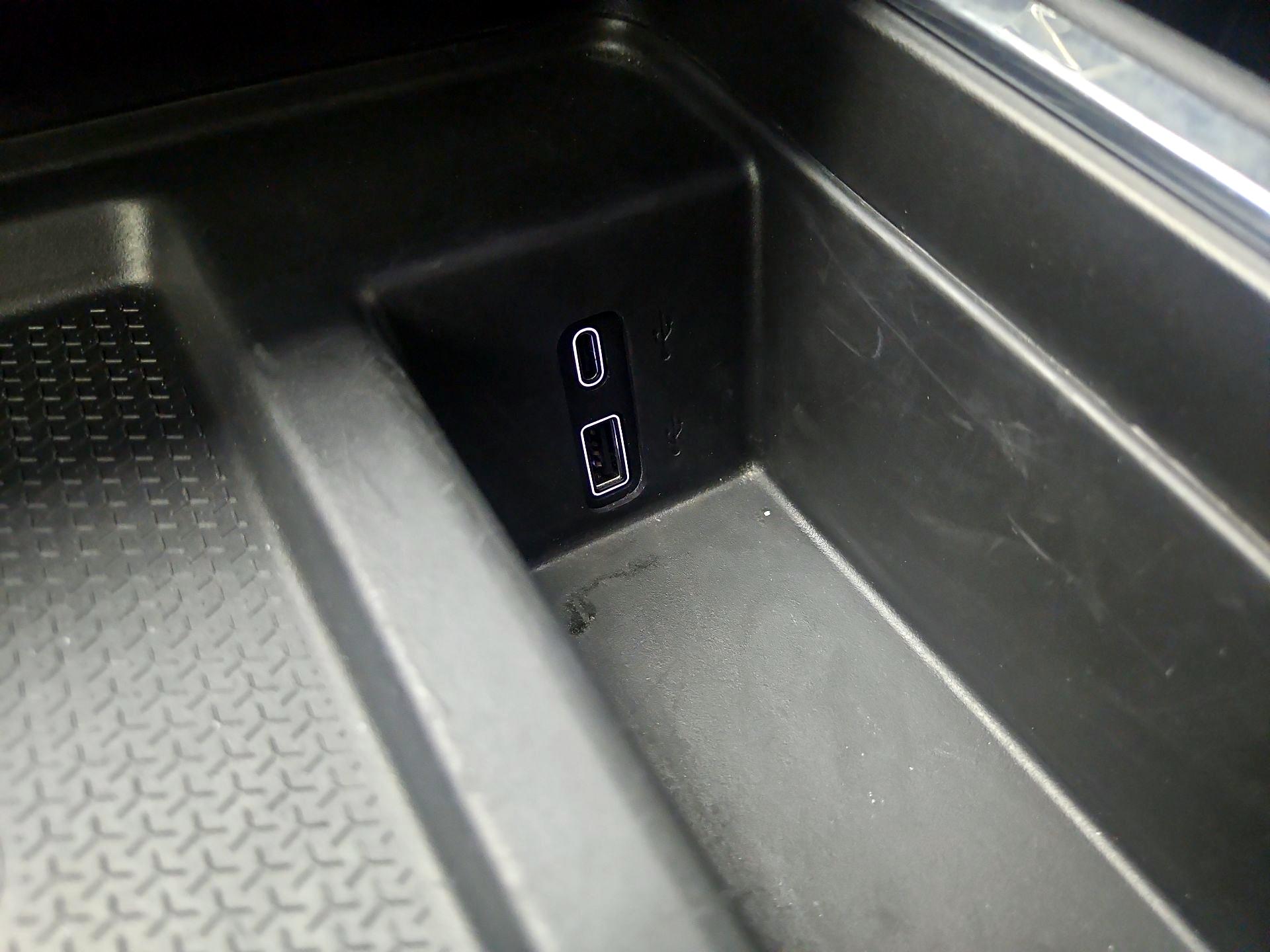 Thumbnail: 2024 GMC Acadia - 18