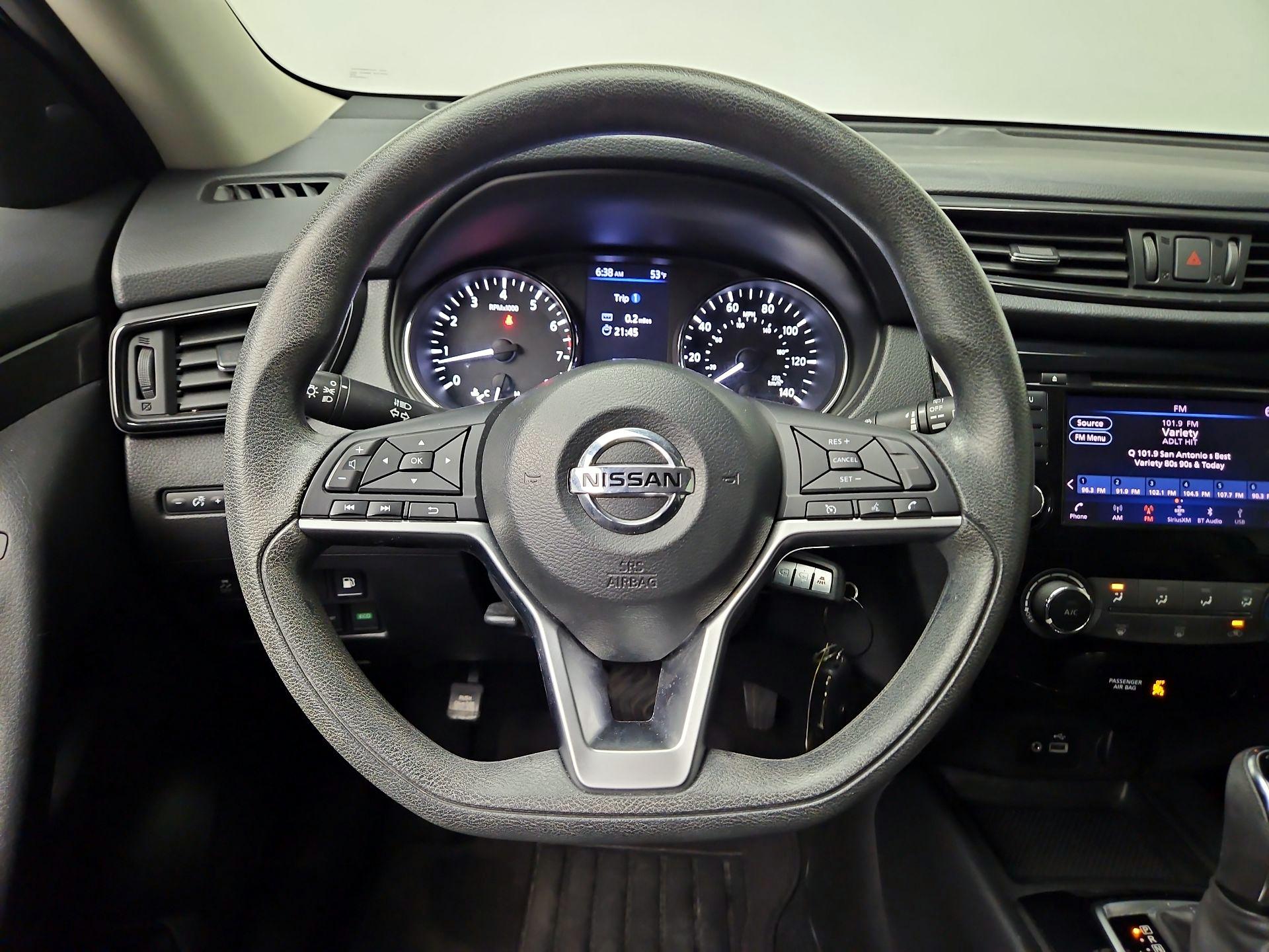 Thumbnail: 2018 Nissan Rogue - 10